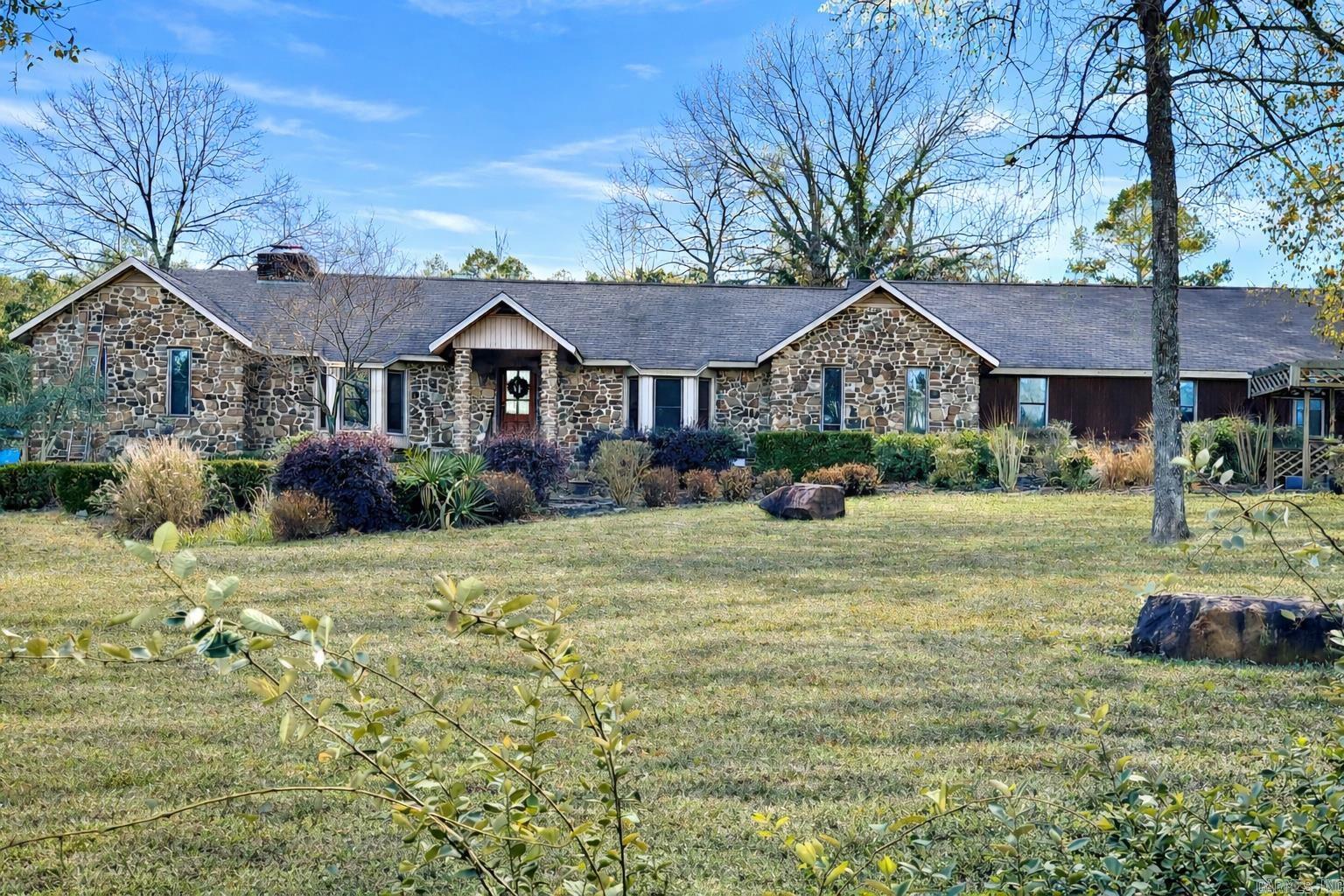247 CR 2602  Knoxville, AR