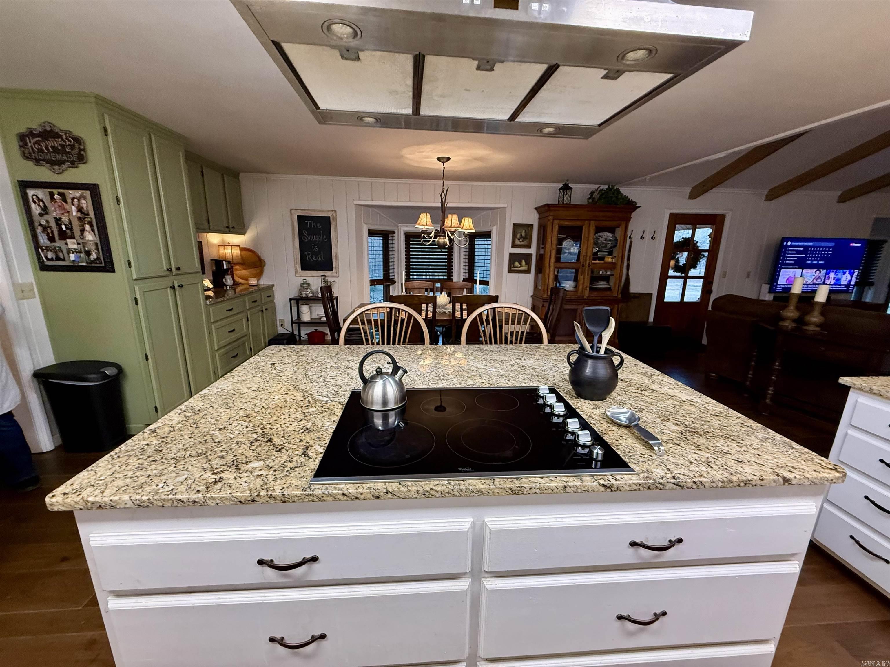 247 CR 2602  Knoxville, AR