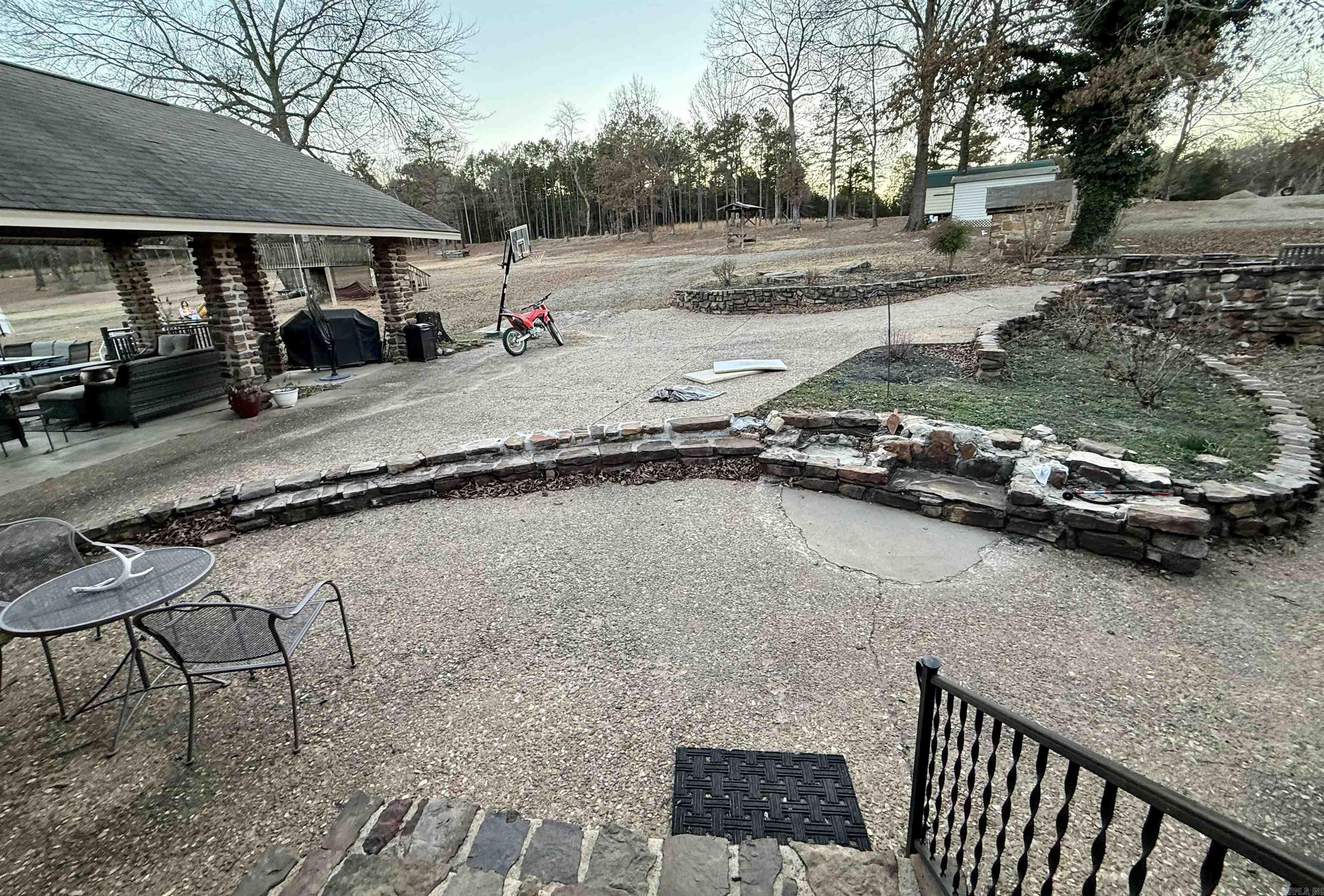 247 CR 2602  Knoxville, AR