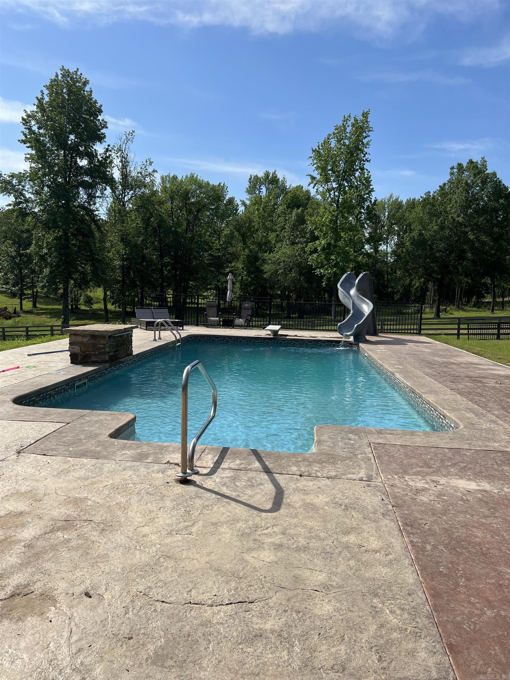 247 CR 2602  Knoxville, AR