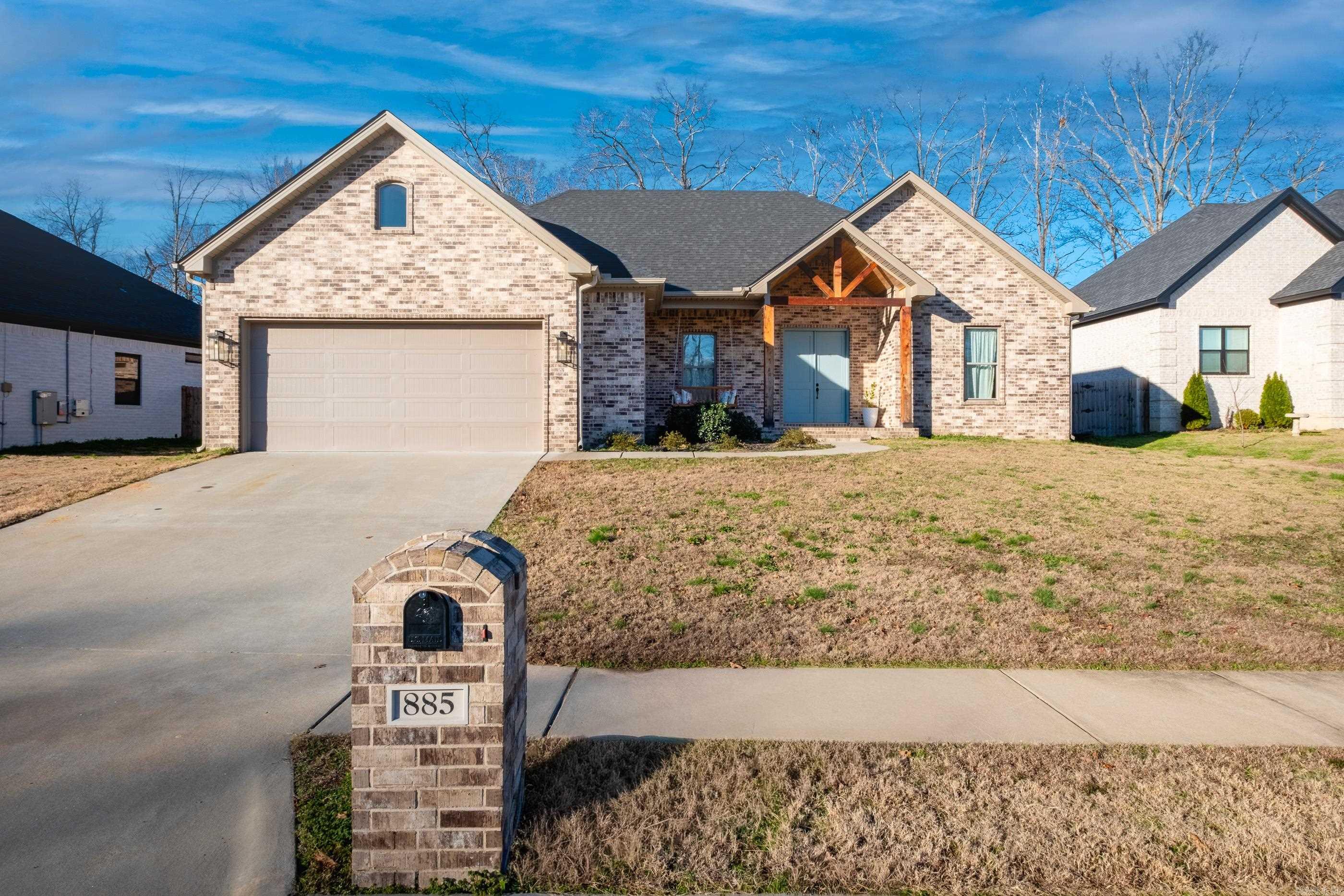 885 Oak Forest  Sherwood, AR
