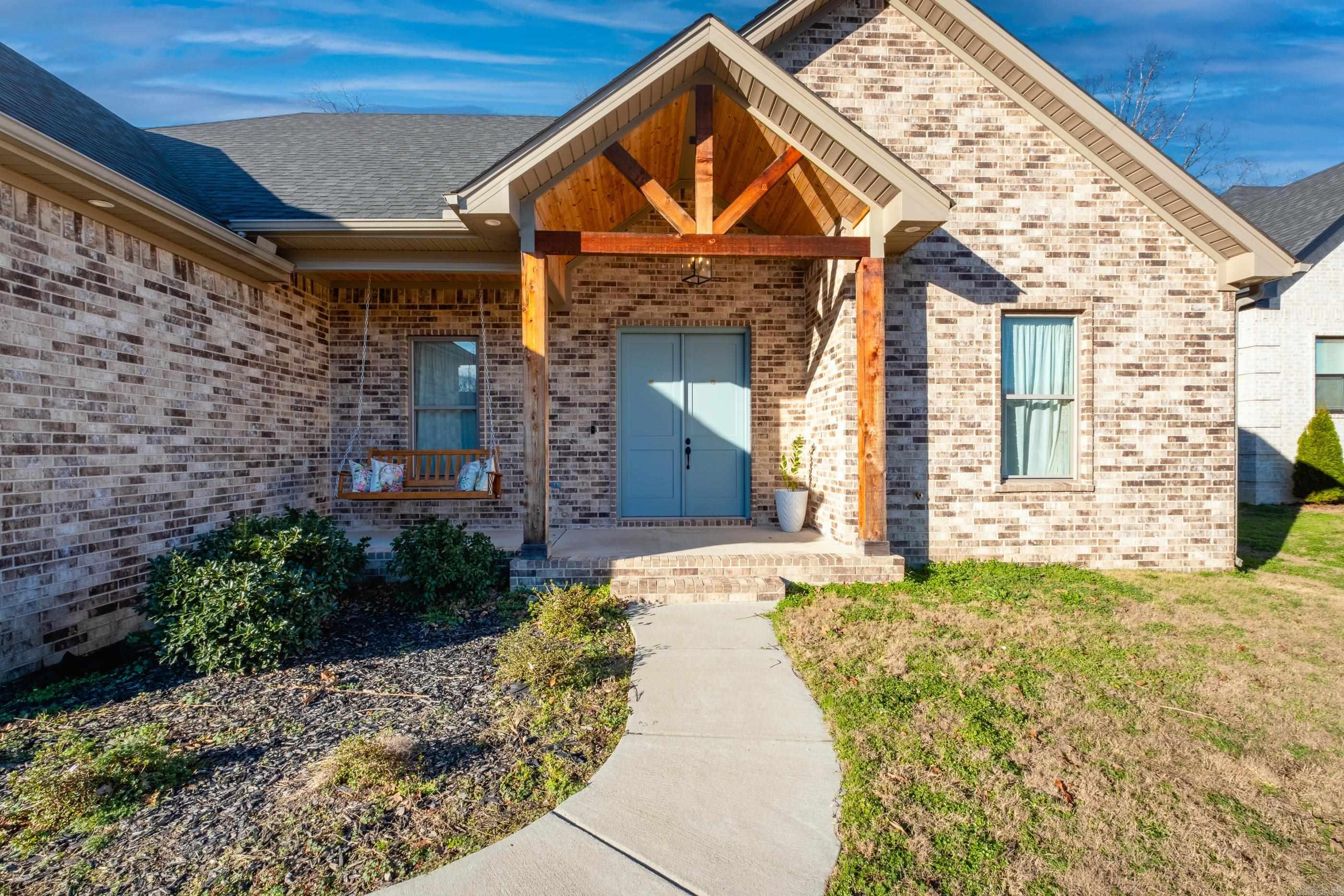 885 Oak Forest  Sherwood, AR