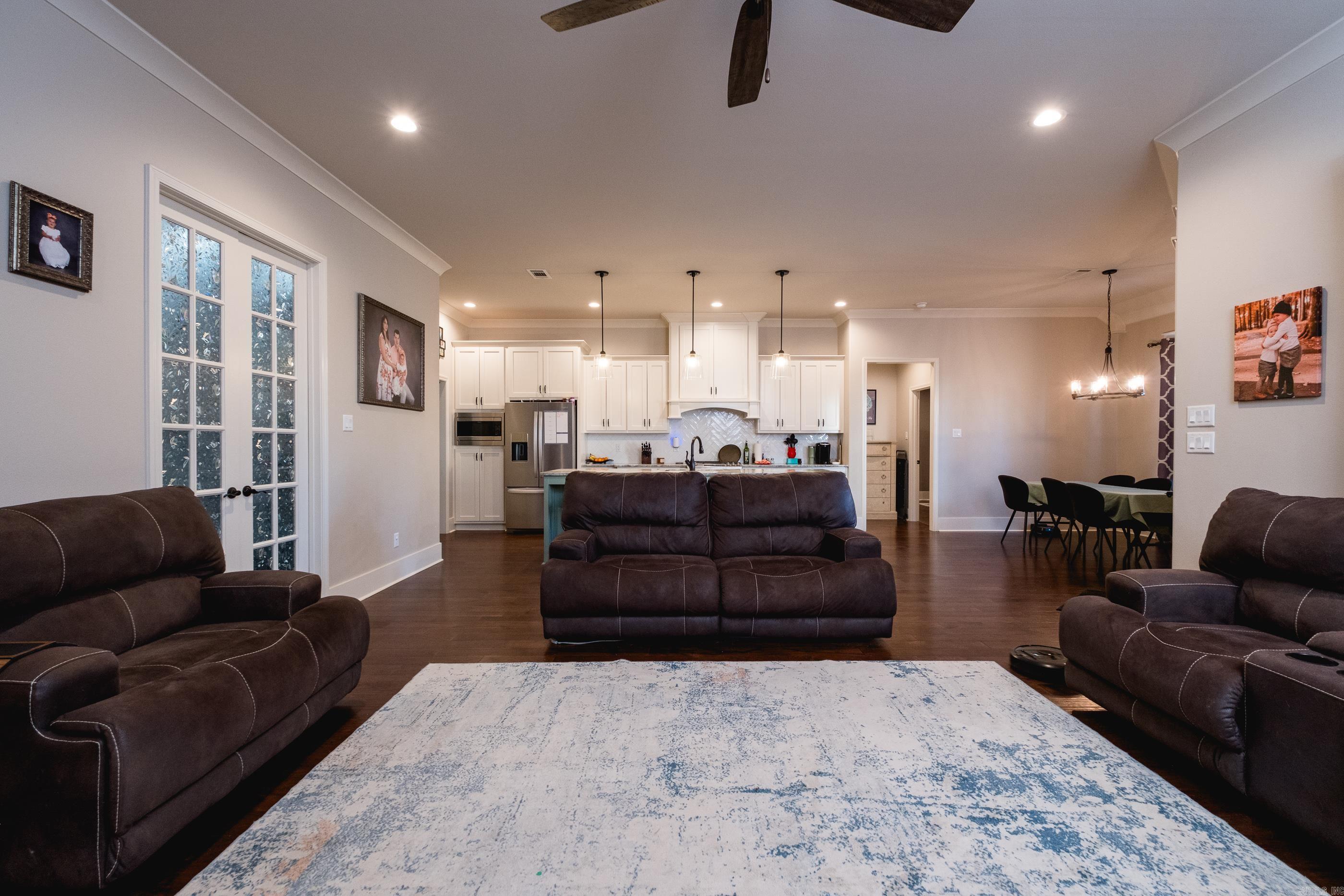 885 Oak Forest  Sherwood, AR