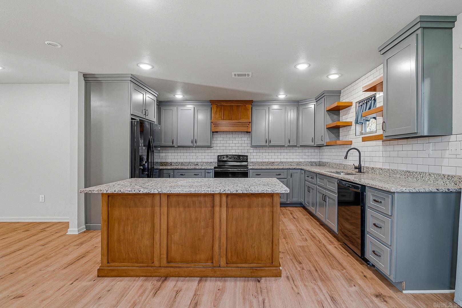 8399 HWY 141 Jonesboro, AR 72403