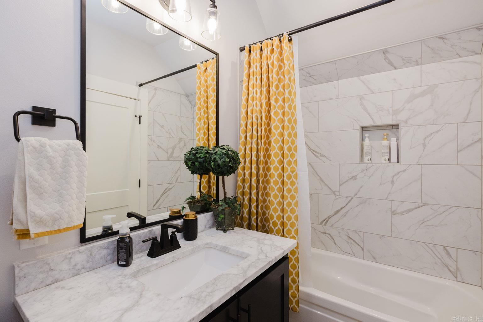 7405 Northwood  Benton, AR