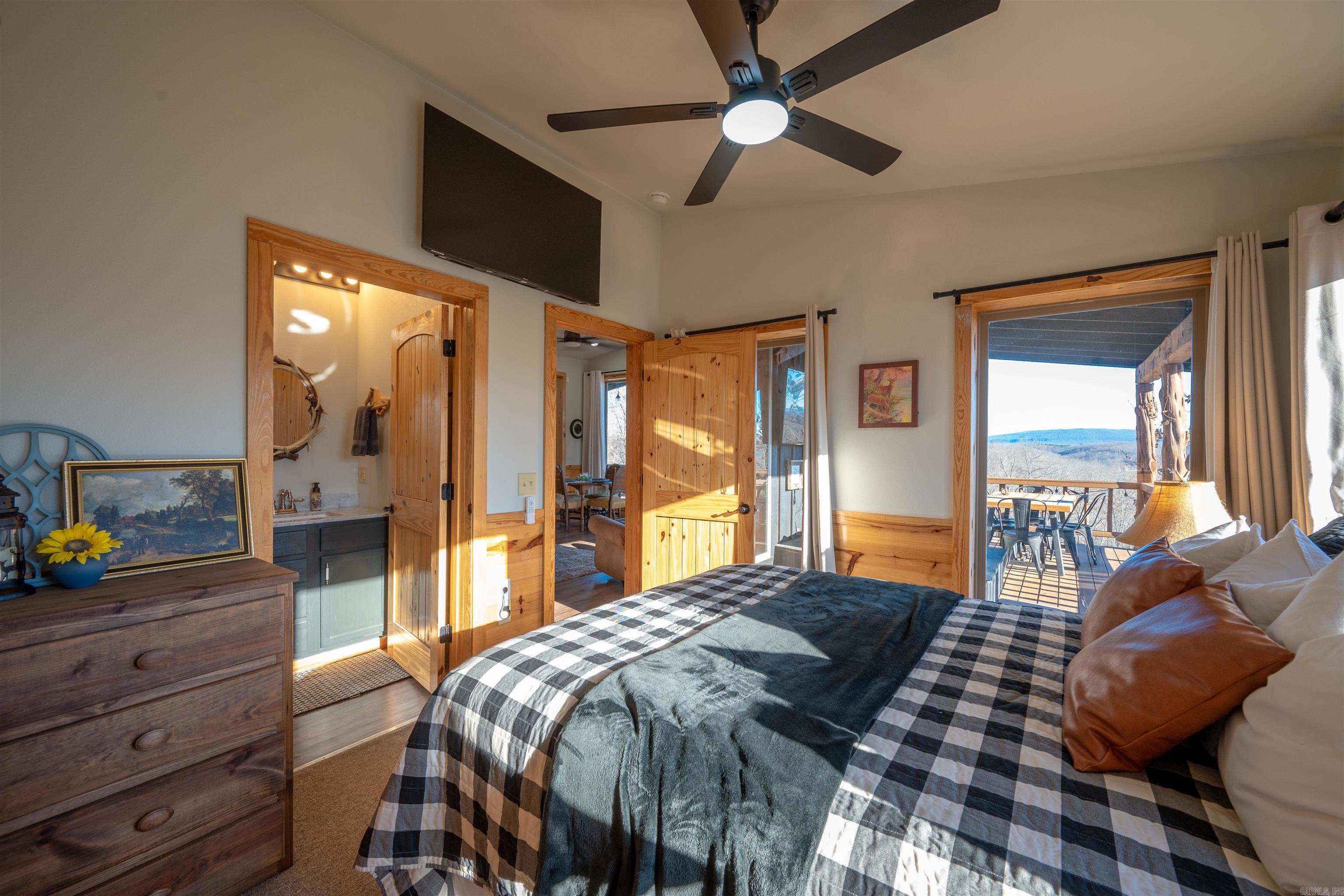 627 Mountain Crest  Mountain View, AR