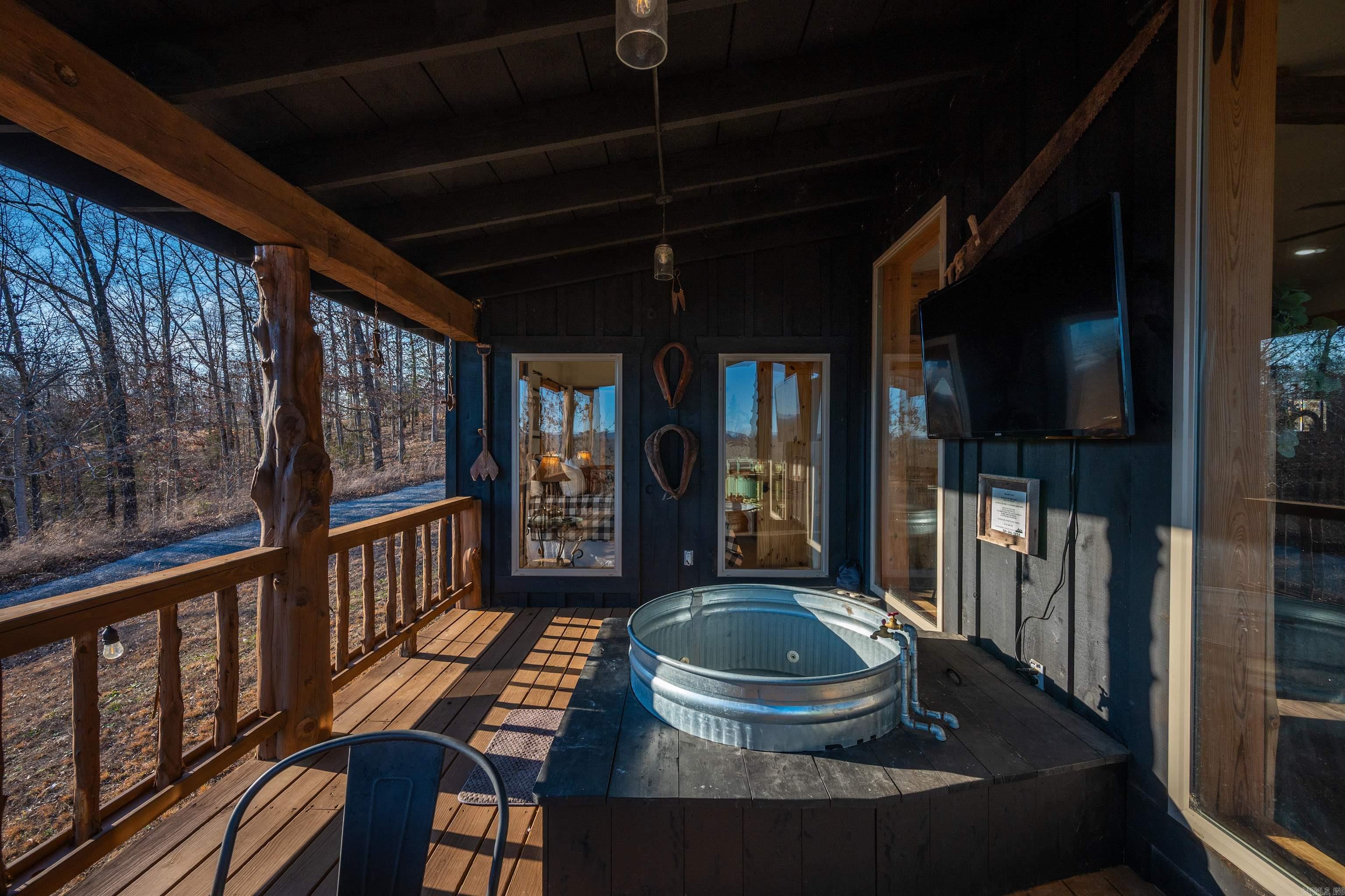 627 Mountain Crest  Mountain View, AR