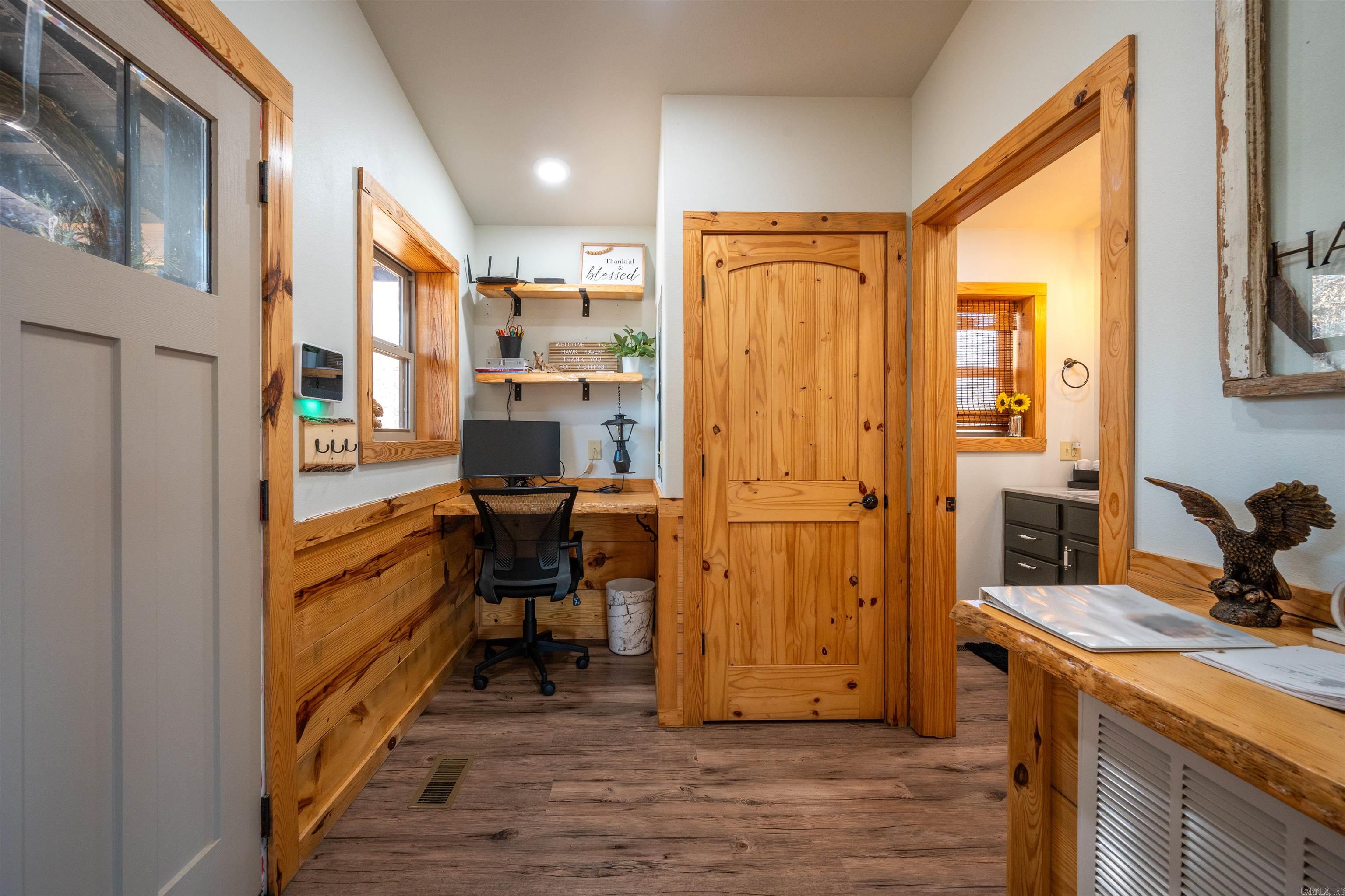 627 Mountain Crest  Mountain View, AR