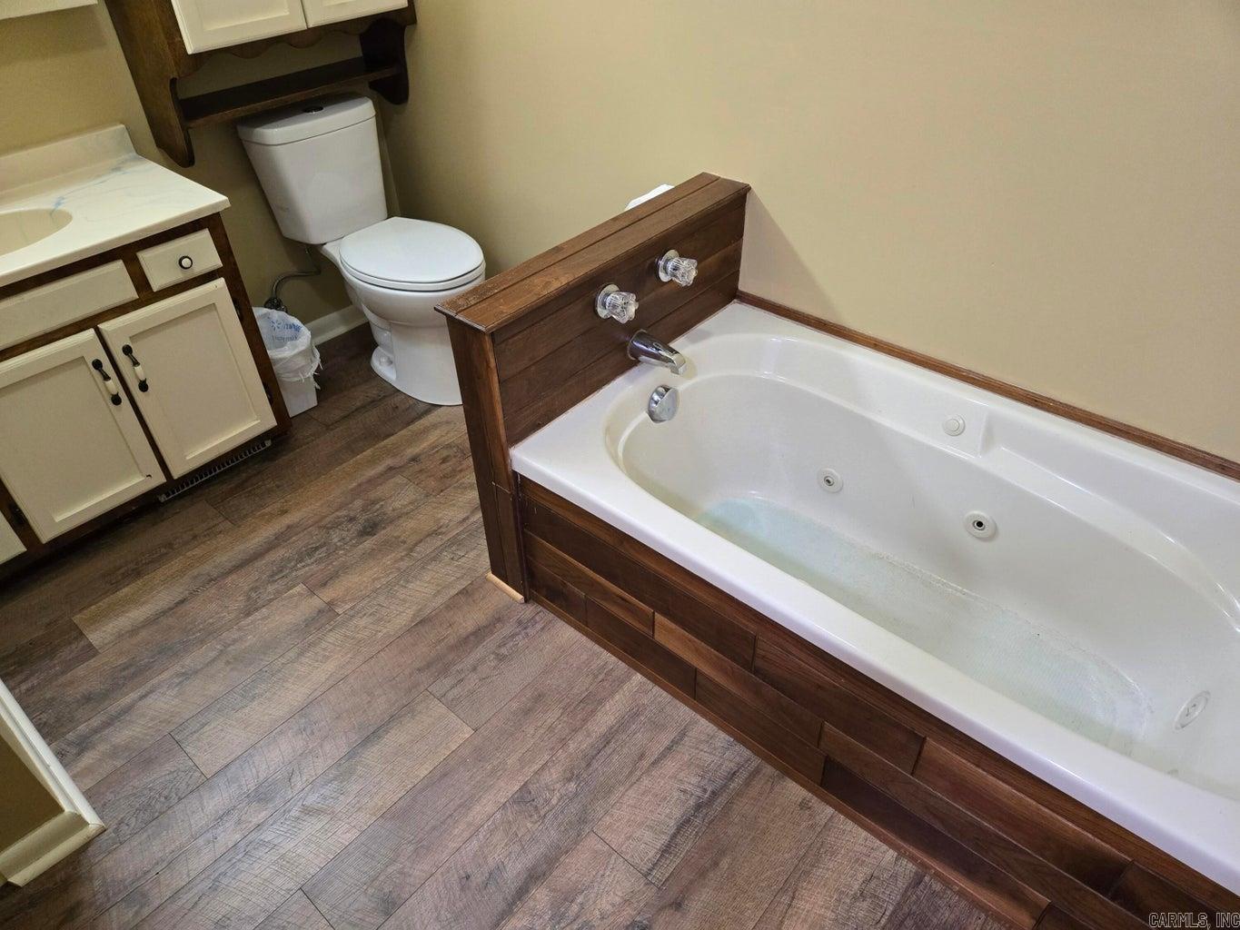 442 Brownsville  Greers Ferry, AR