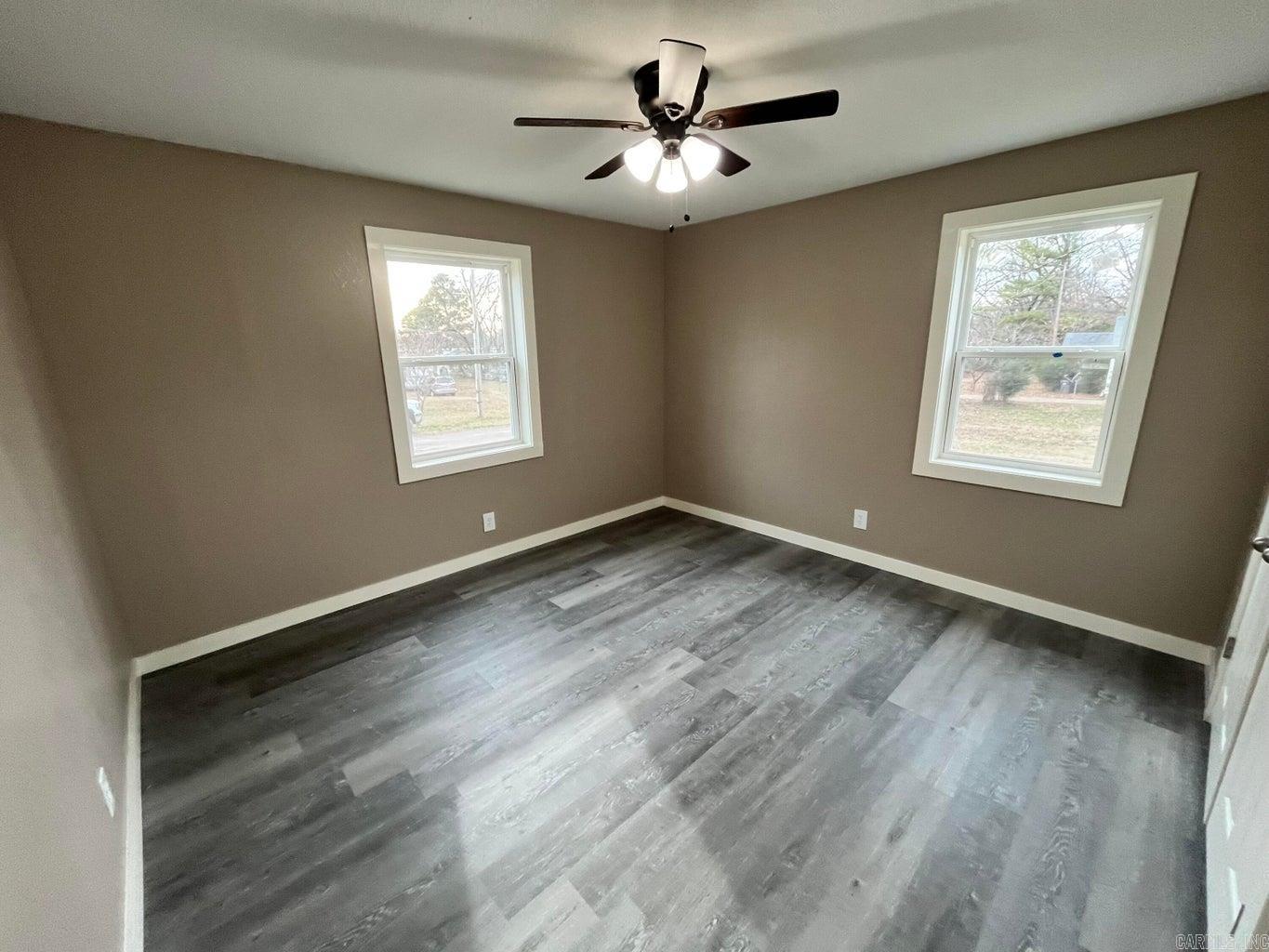 110 W 7th  Newark, AR