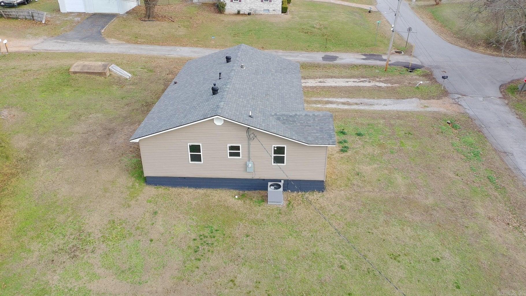 110 W 7th  Newark, AR