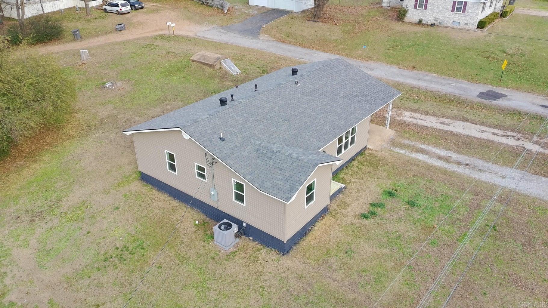 110 W 7th  Newark, AR