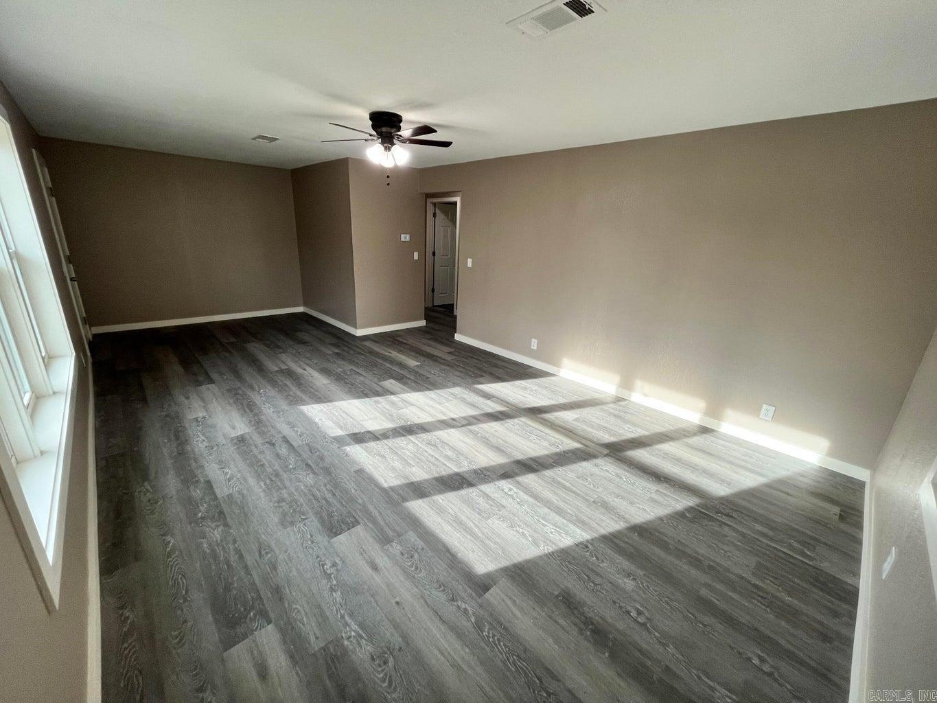 110 W 7th  Newark, AR