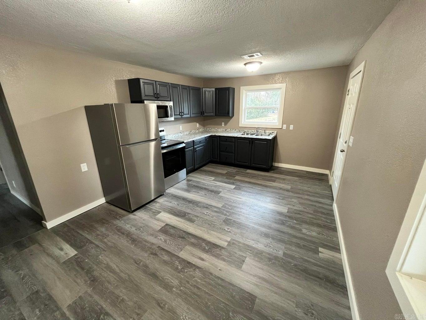 110 W 7th  Newark, AR