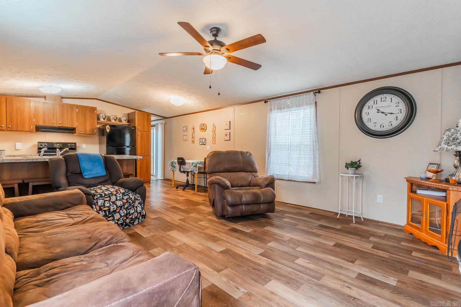 27 Valley Heart Drive  Highland, AR