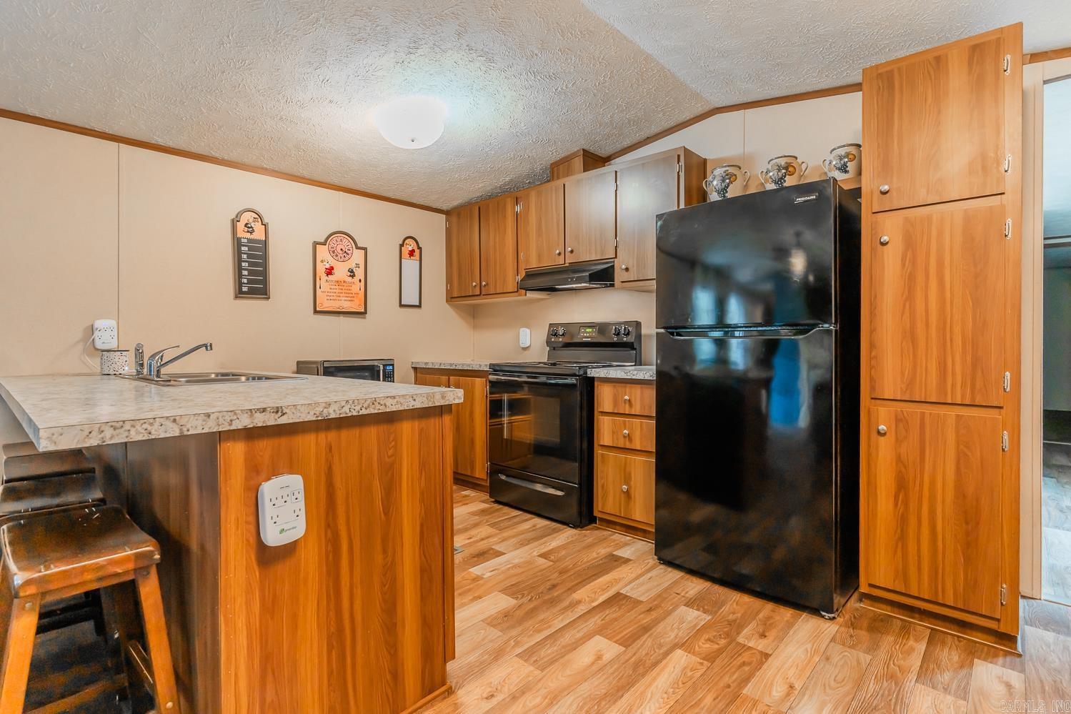 27 Valley Heart Drive  Highland, AR