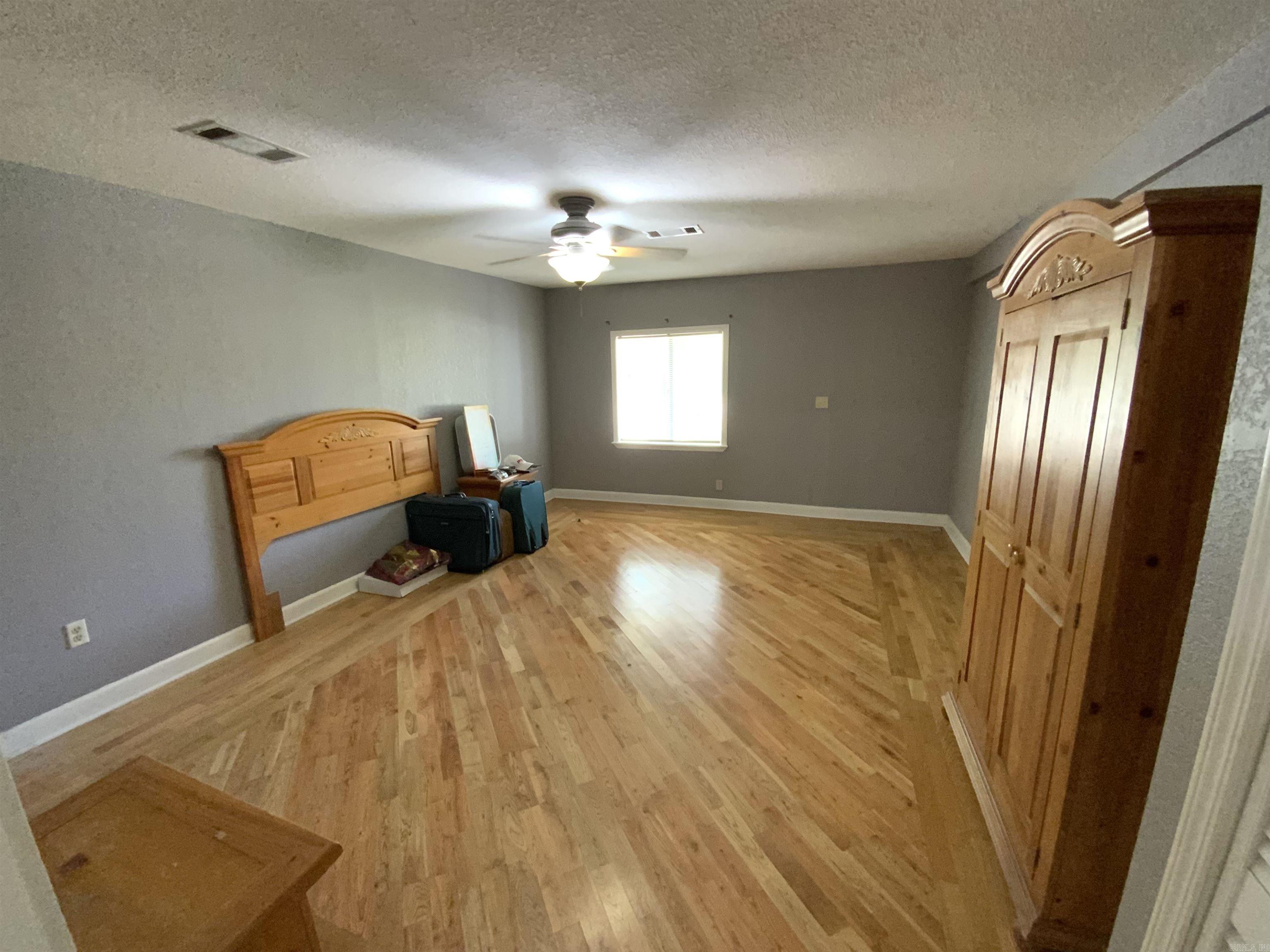 1101 S 8th  Heber Springs, AR