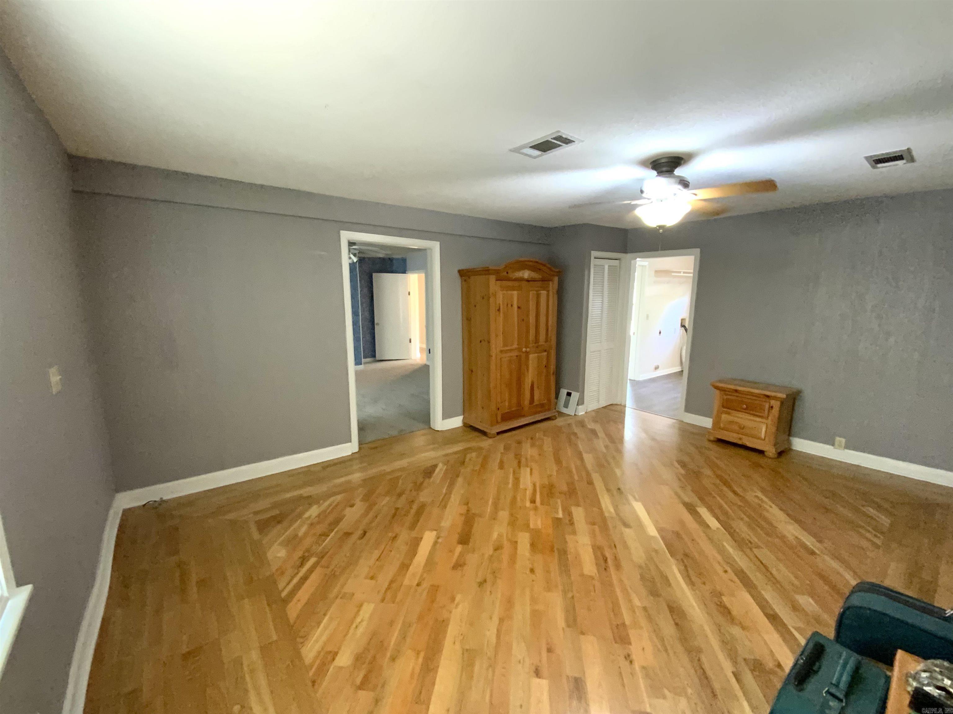 1101 S 8th  Heber Springs, AR