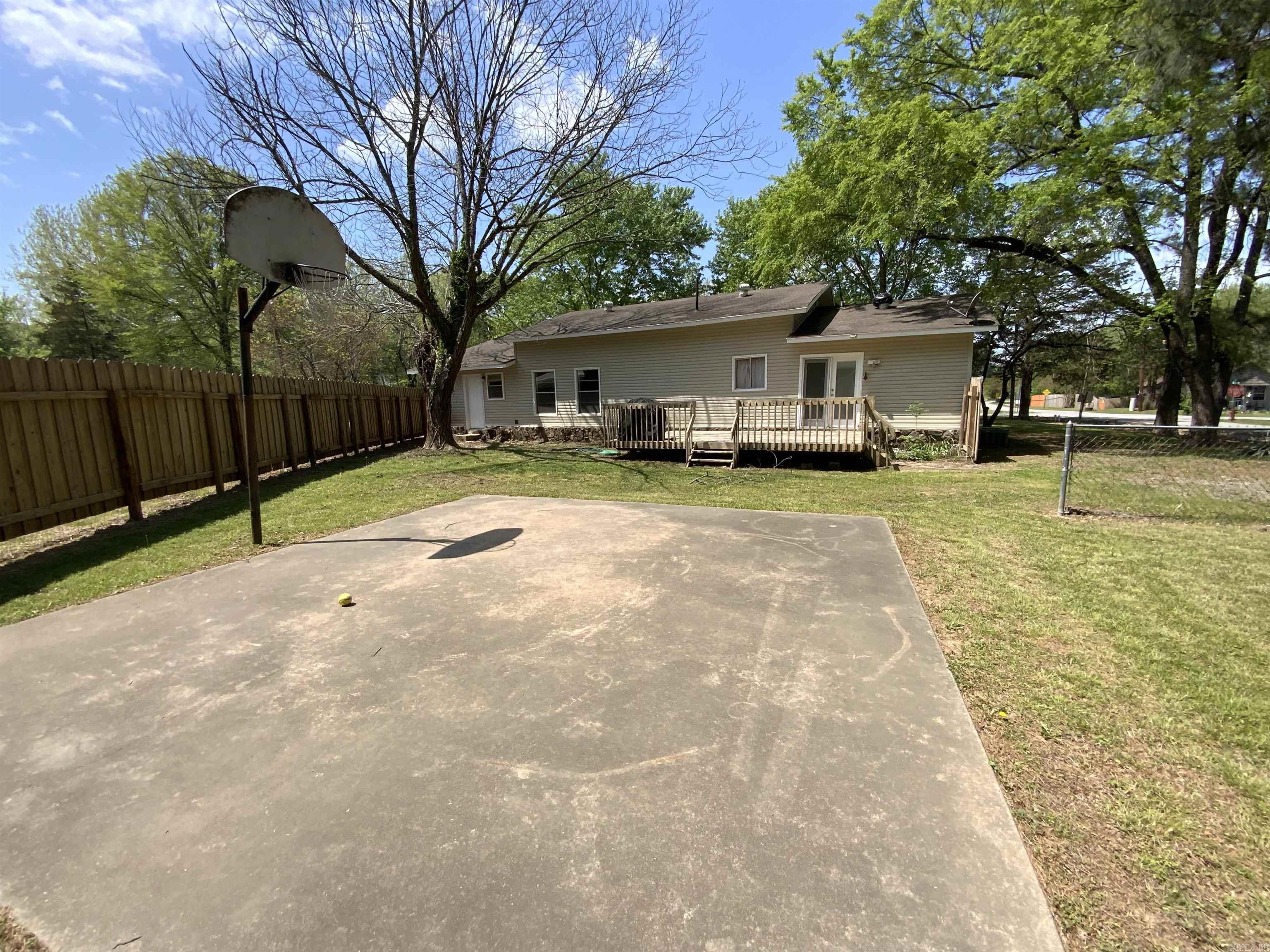 1101 S 8th  Heber Springs, AR