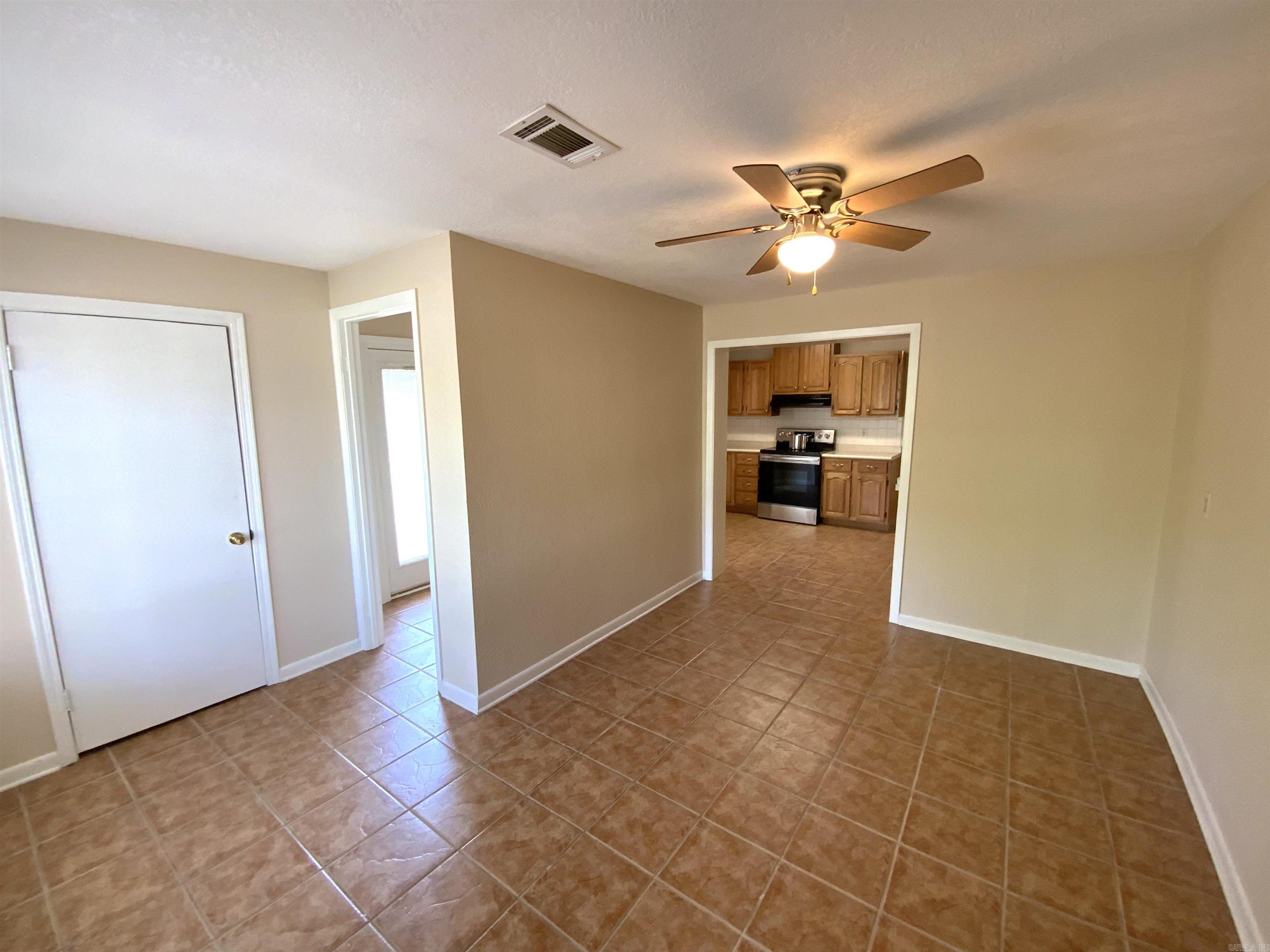 1101 S 8th  Heber Springs, AR