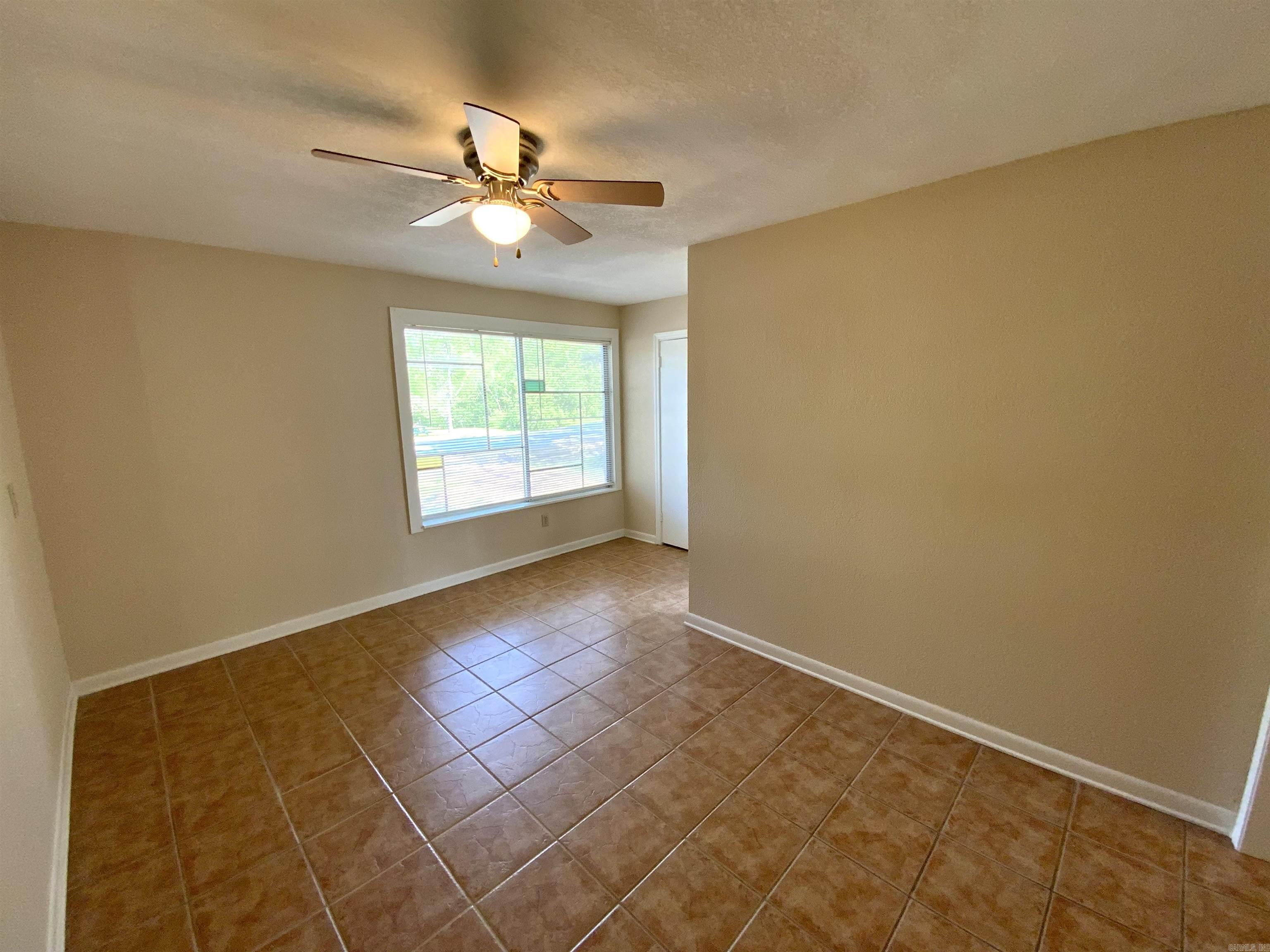 1101 S 8th  Heber Springs, AR