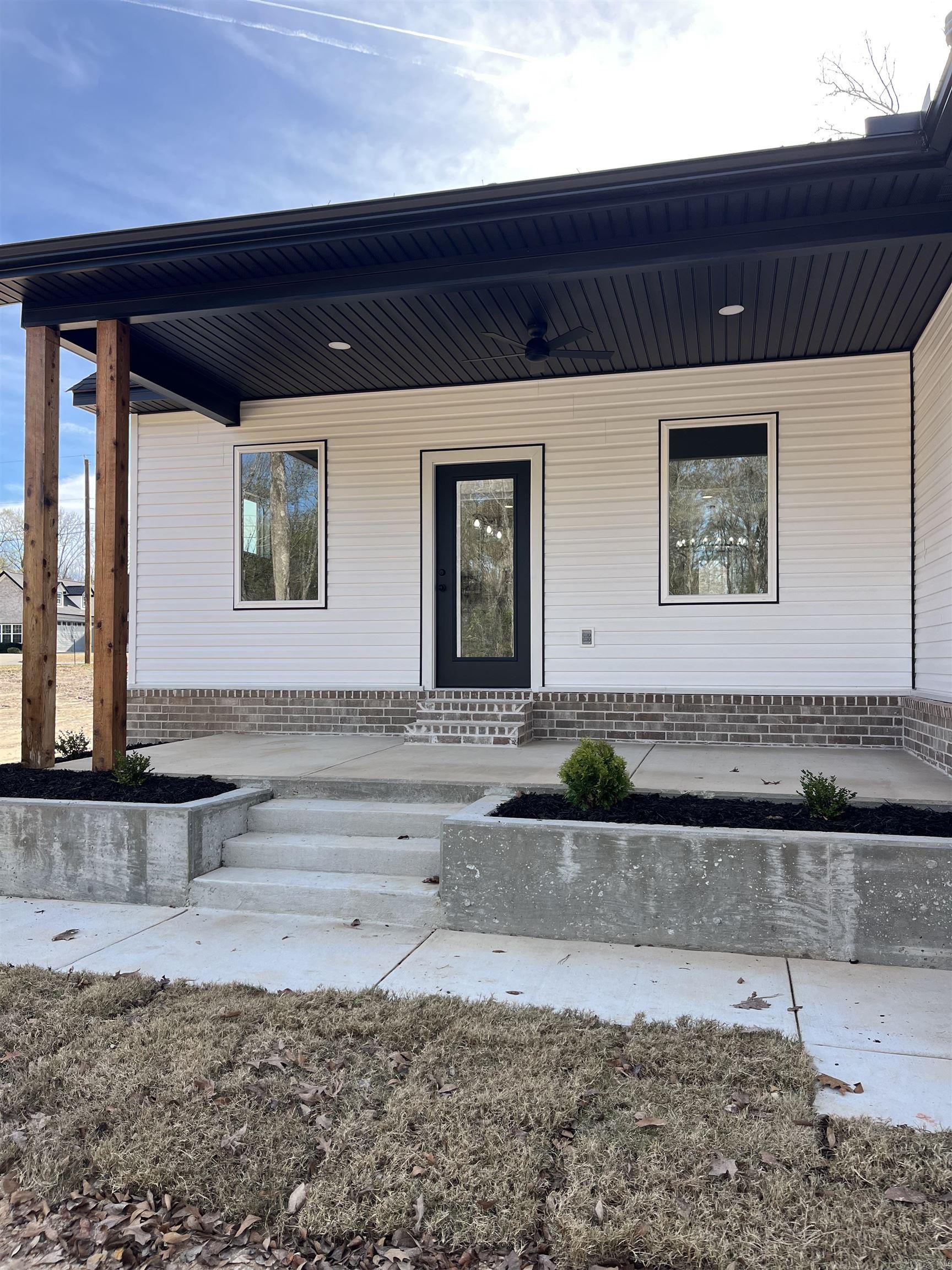 702 W Gum  Sheridan, AR