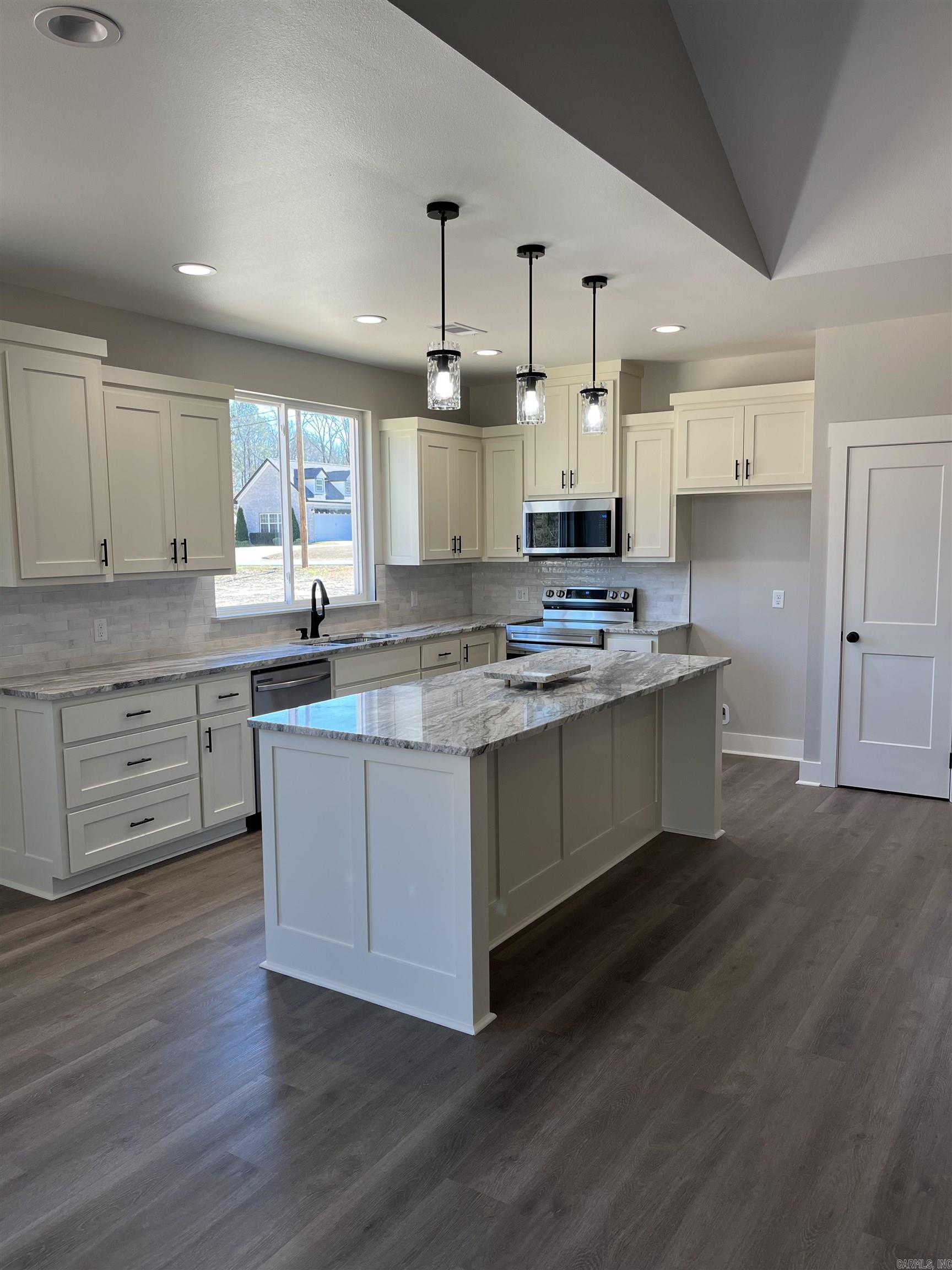 702 W Gum  Sheridan, AR