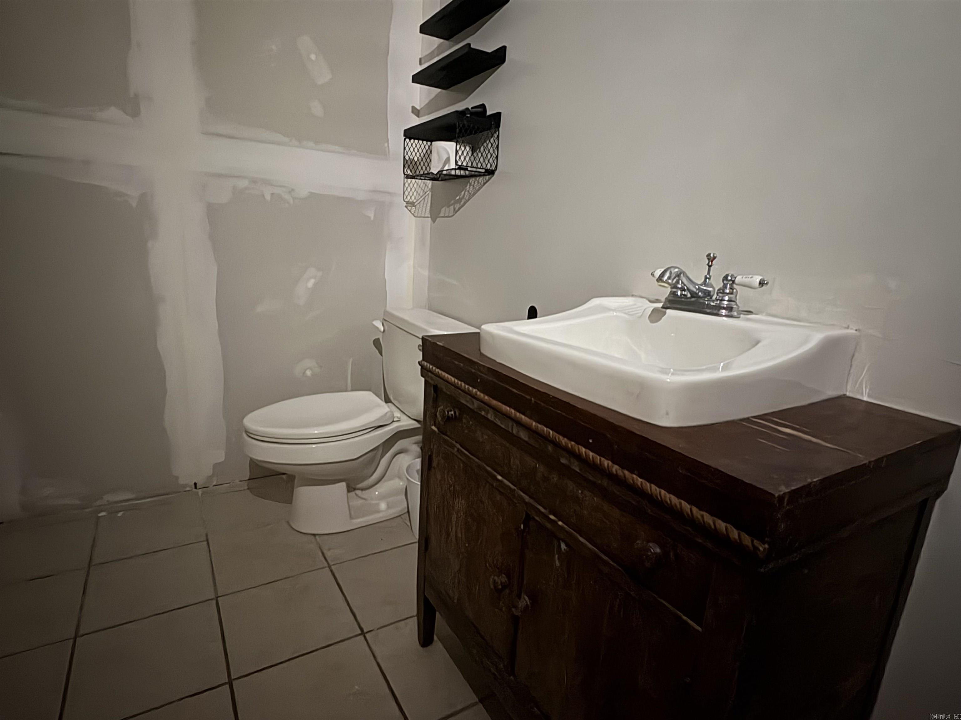 725 Saint Regis  West Helena, AR