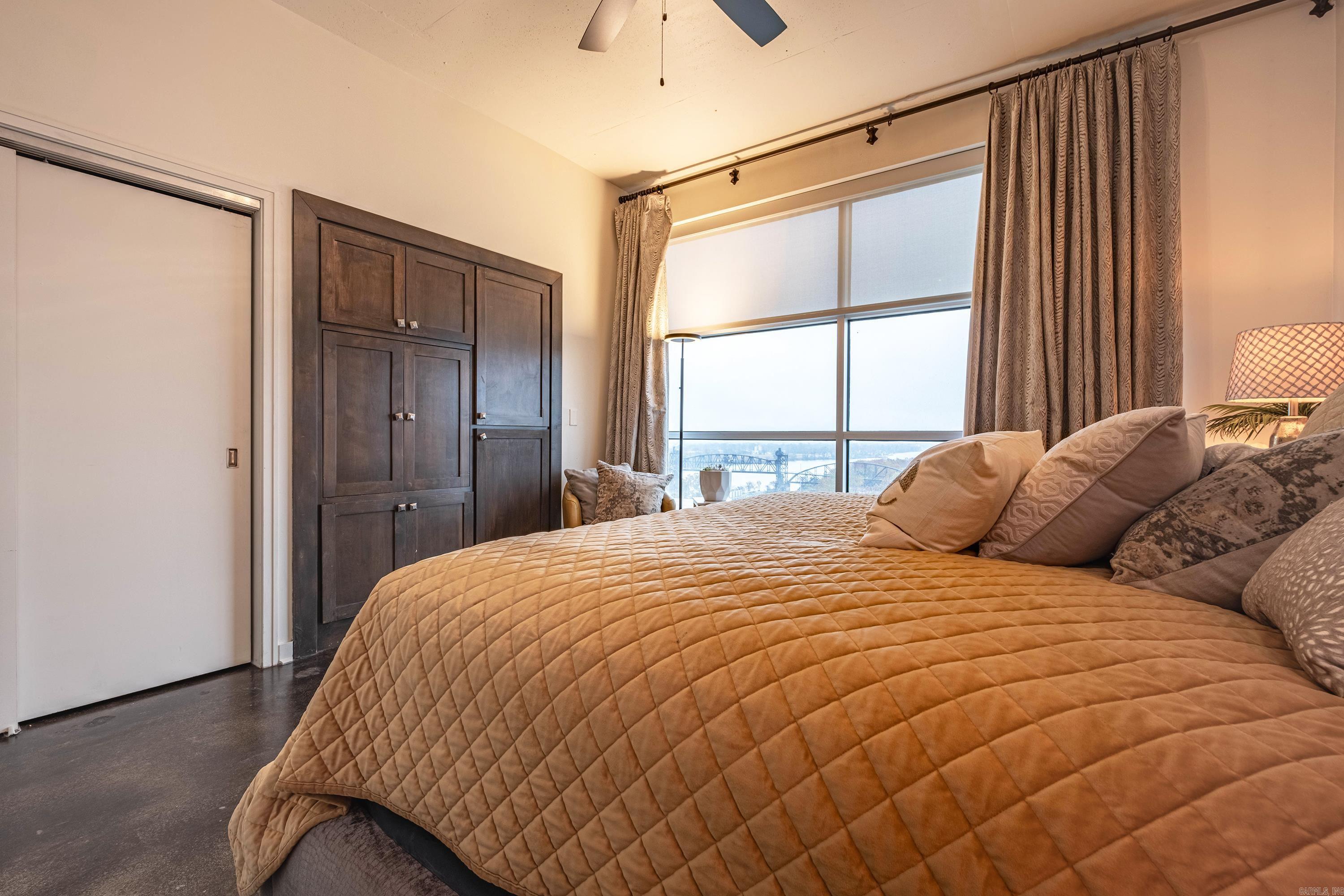 521 President Clinton  Little Rock, AR