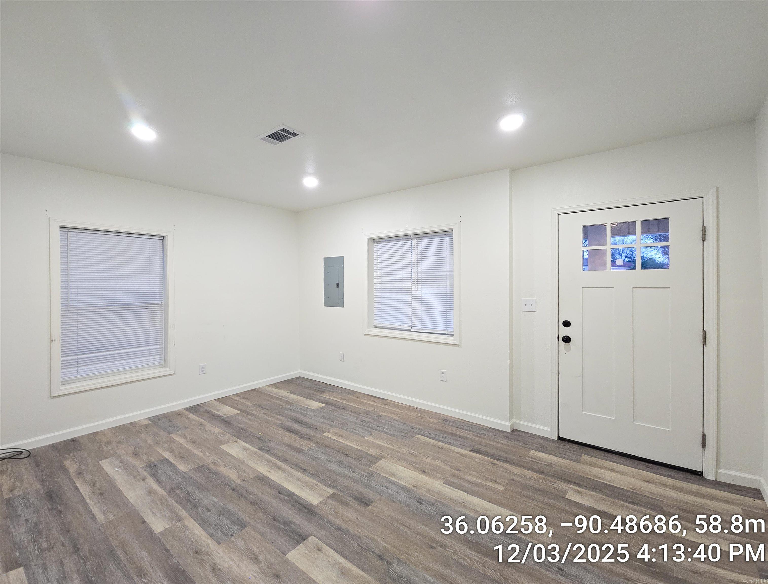 721 N 2nd (Unit B)  Paragould, AR