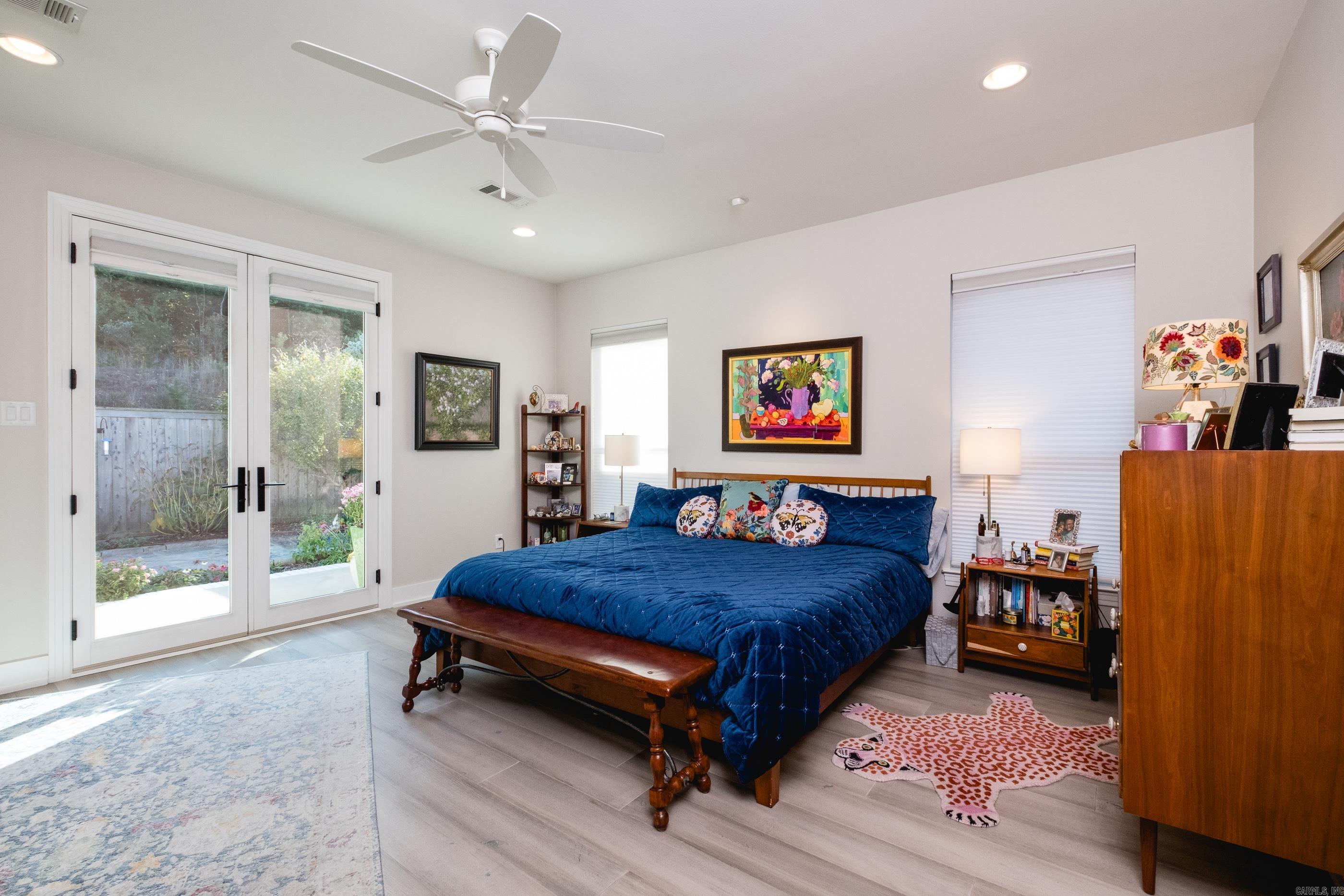 25 Belles Fleurs  Little Rock, AR