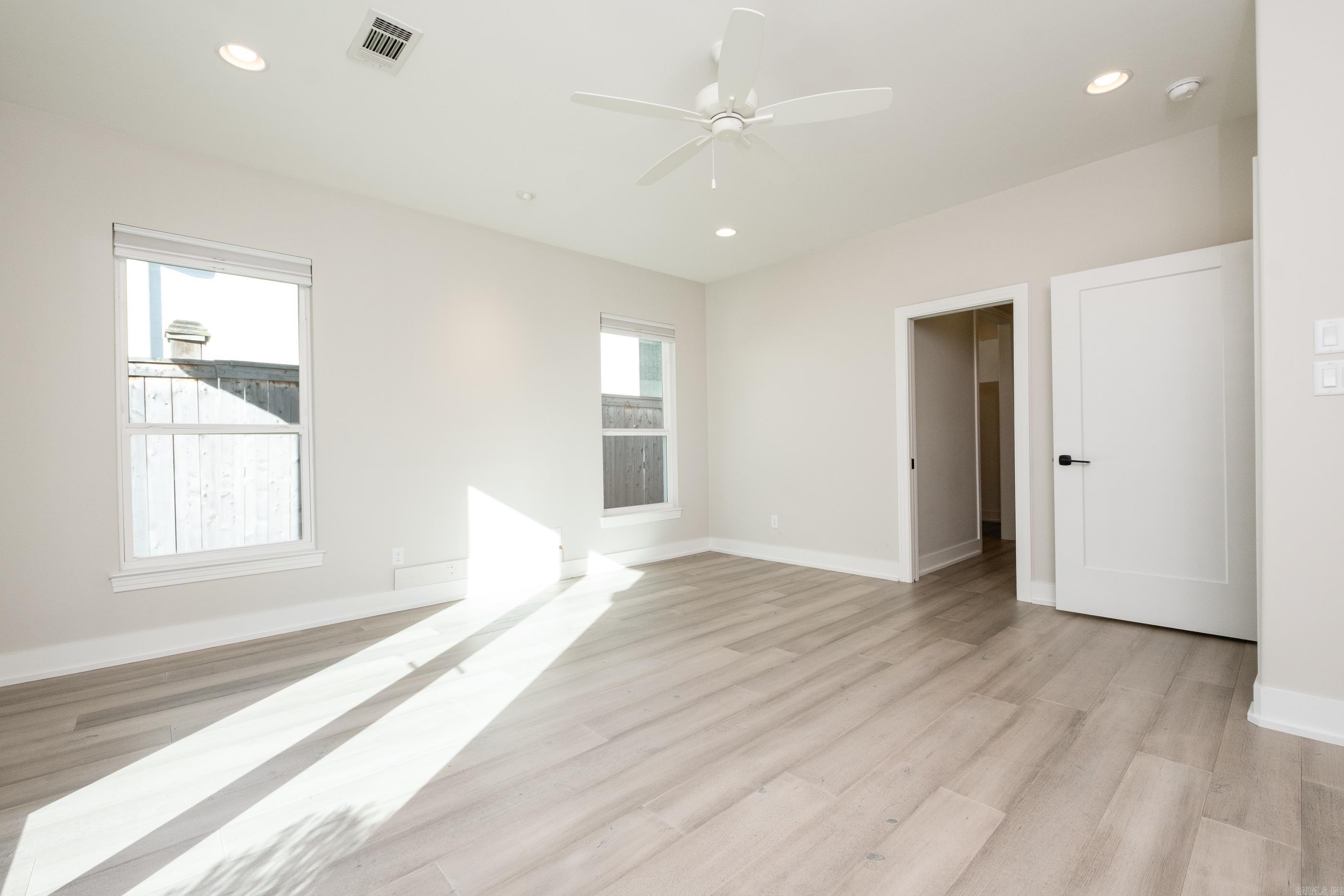 25 Belles Fleurs  Little Rock, AR