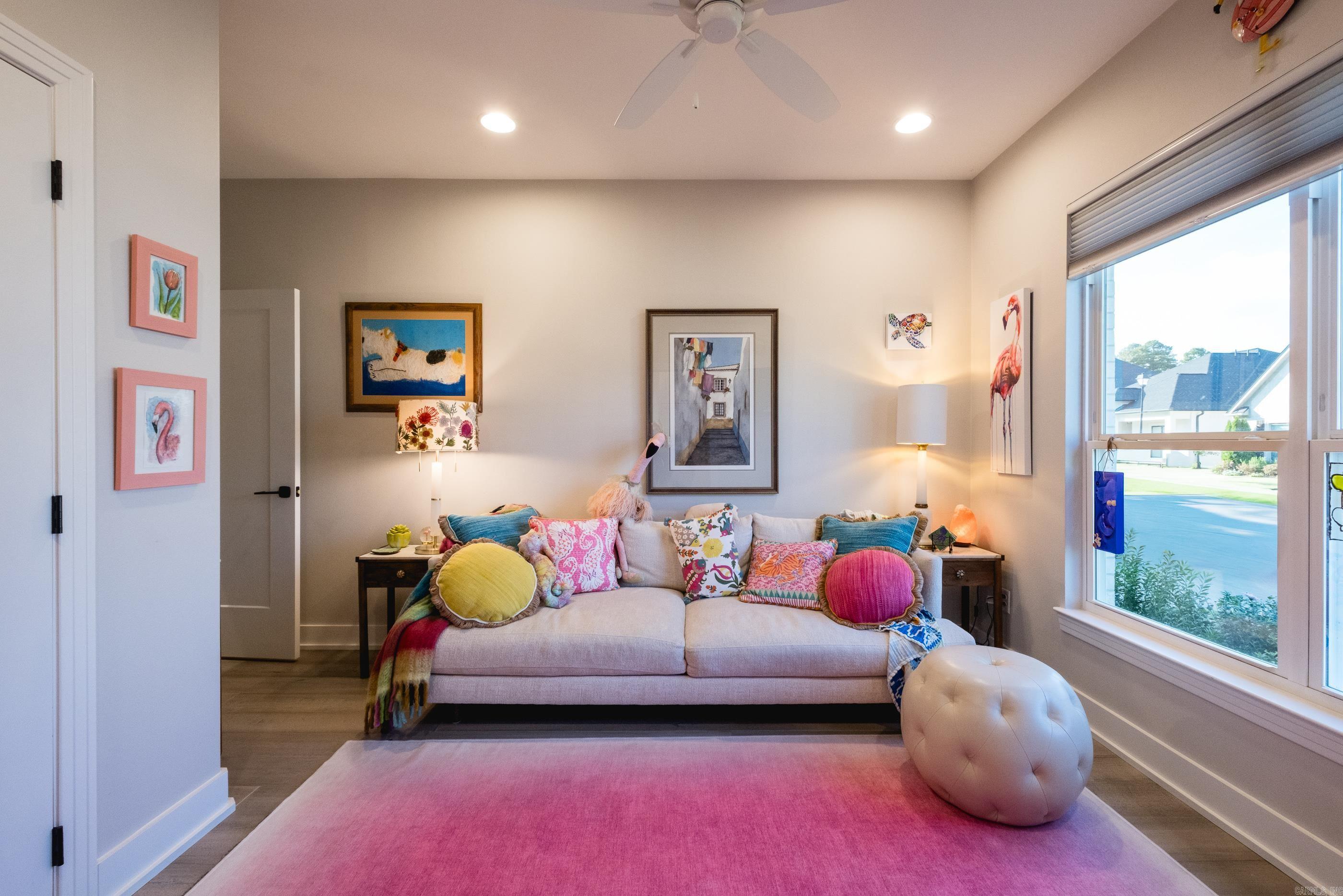 25 Belles Fleurs  Little Rock, AR