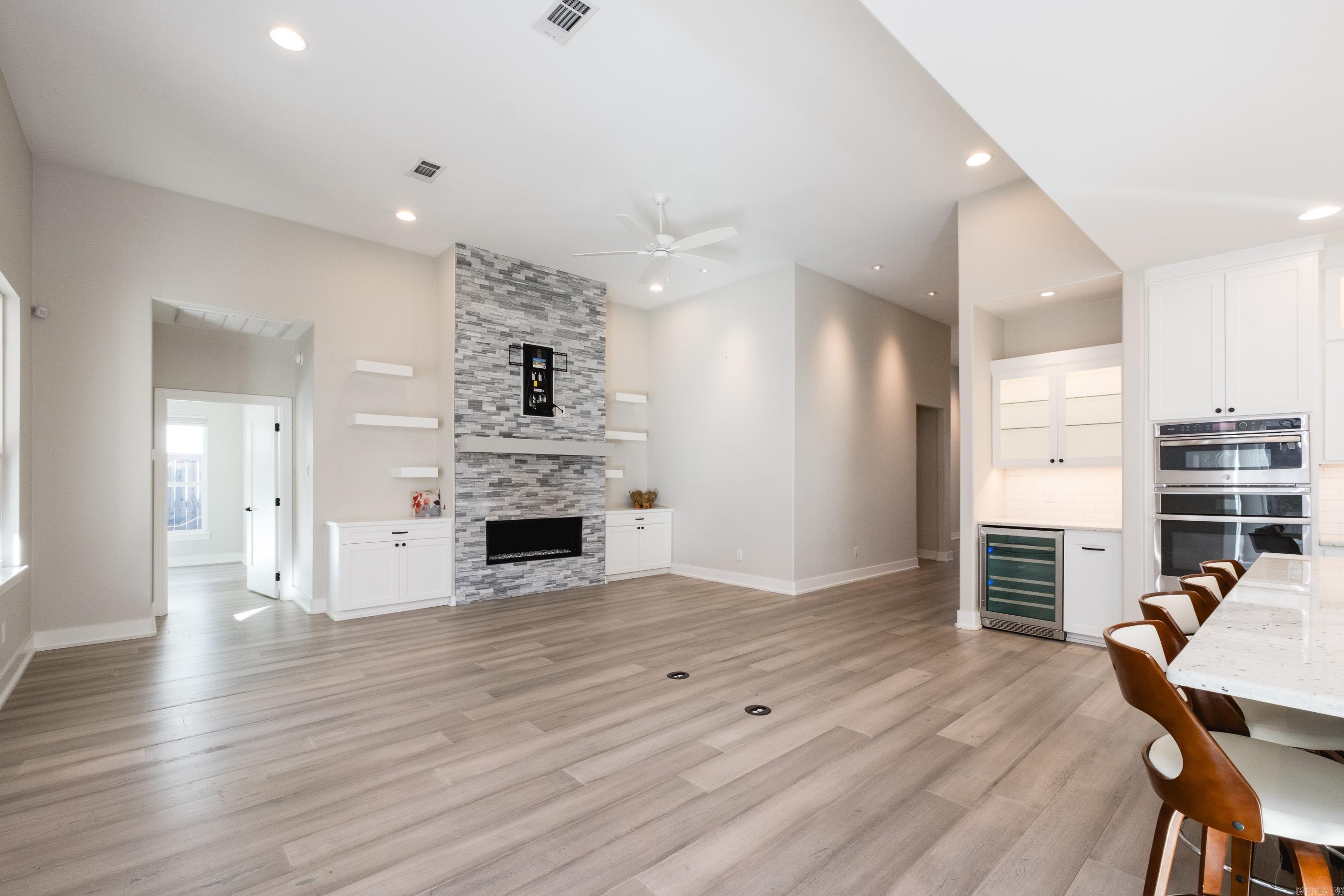 25 Belles Fleurs  Little Rock, AR