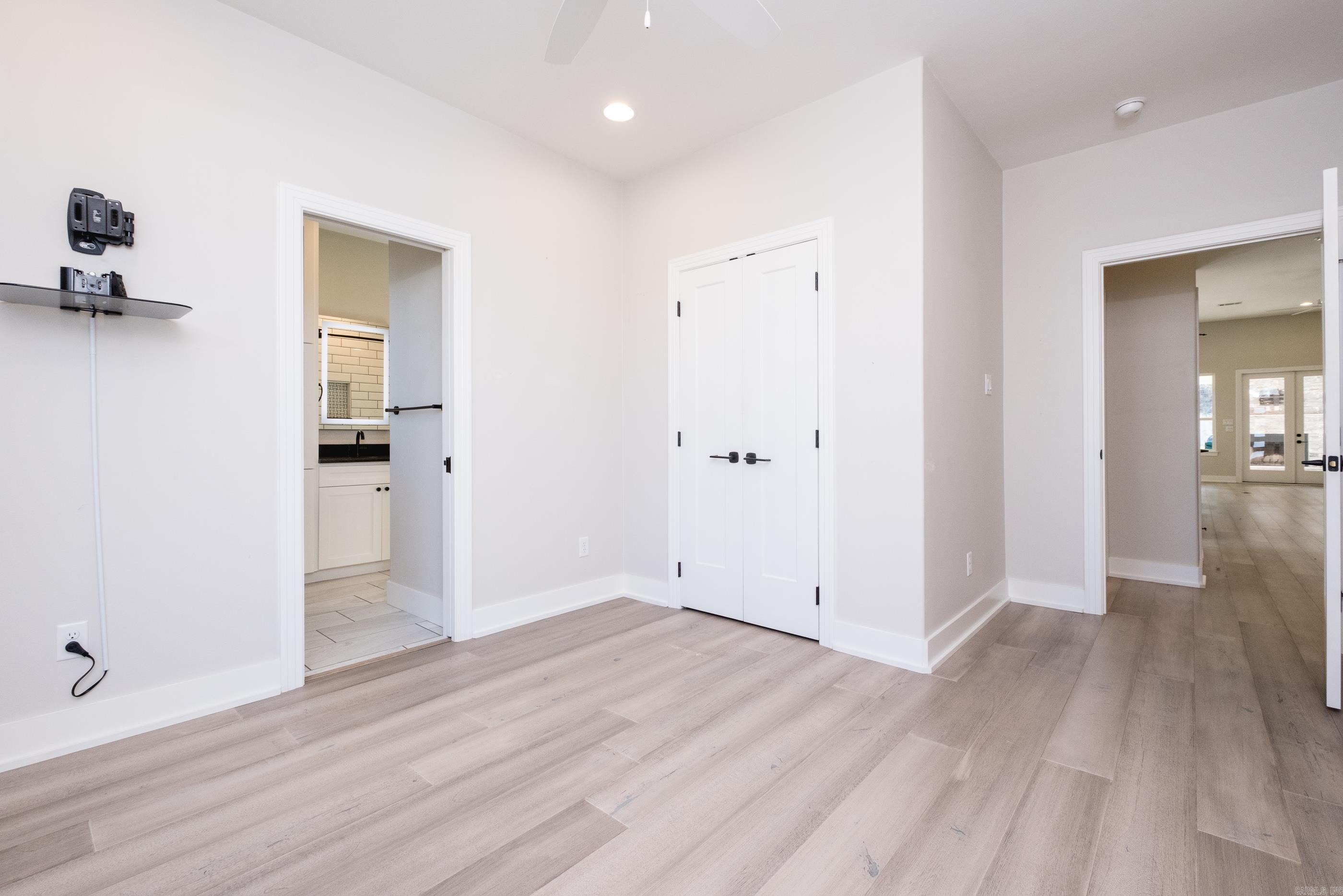 25 Belles Fleurs  Little Rock, AR