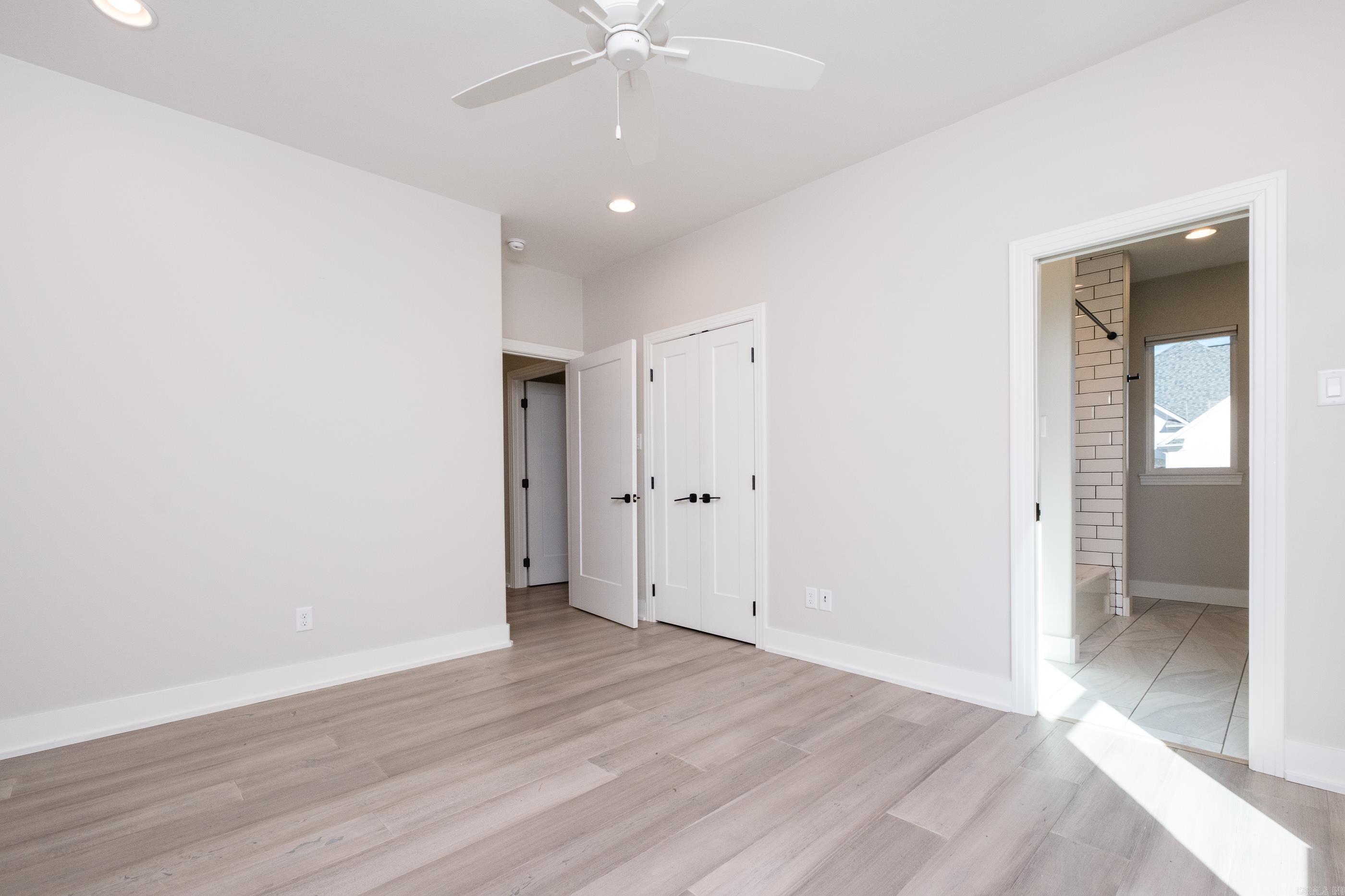 25 Belles Fleurs  Little Rock, AR