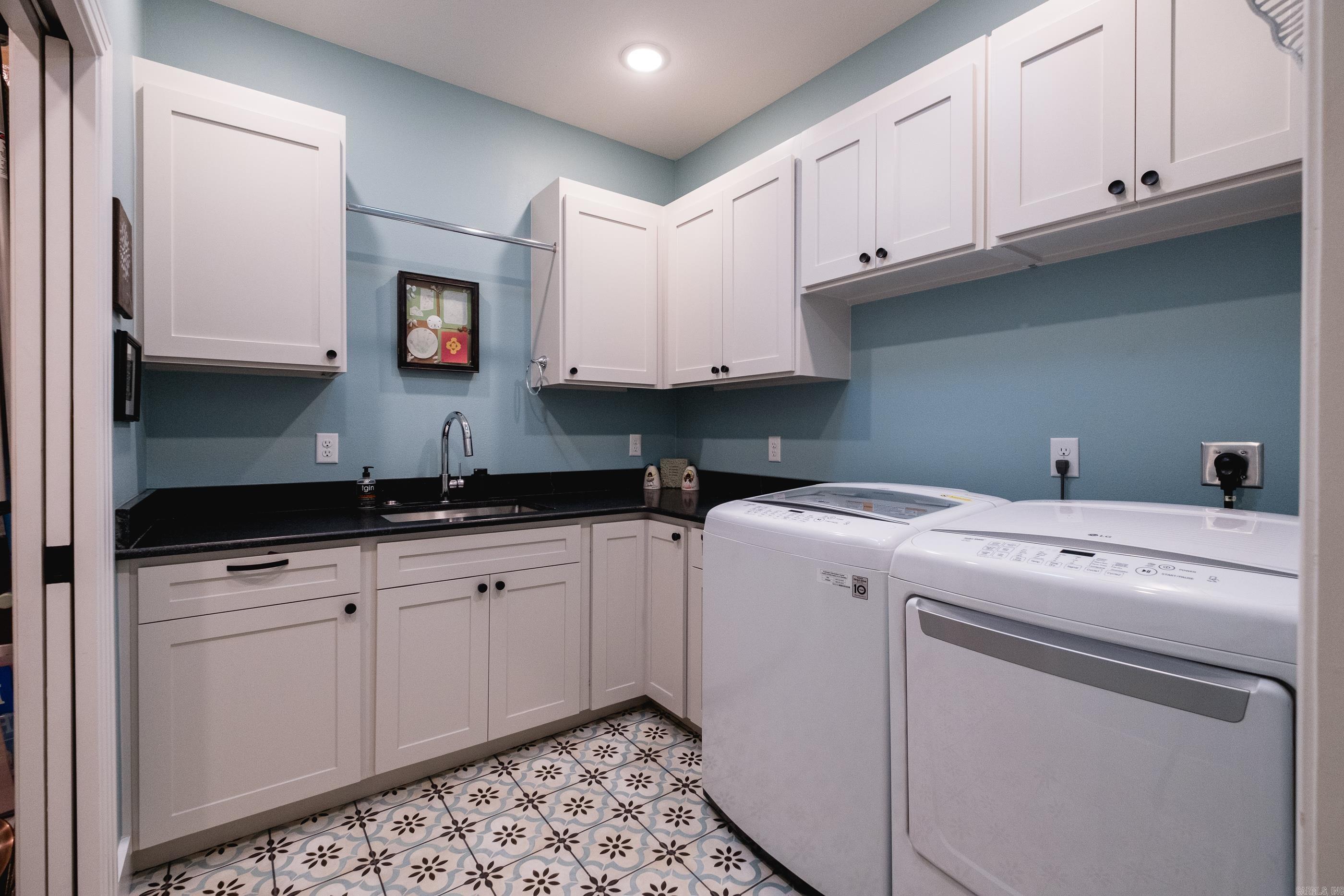 25 Belles Fleurs  Little Rock, AR