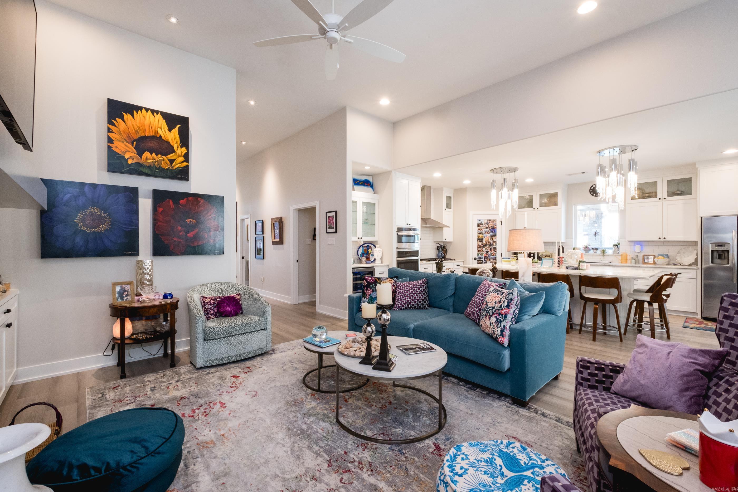 25 Belles Fleurs  Little Rock, AR