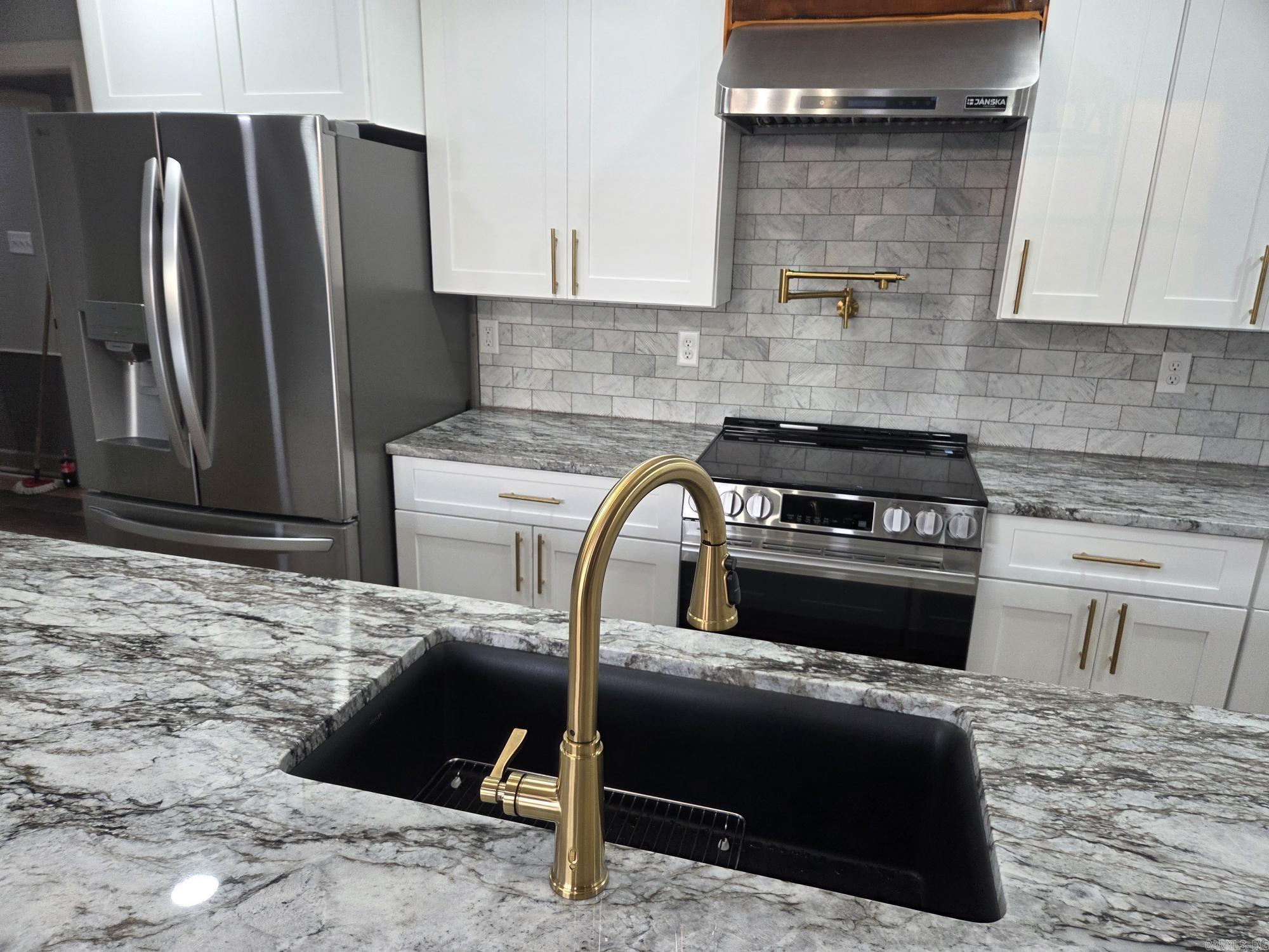 149 Meadowbrook  Searcy, AR