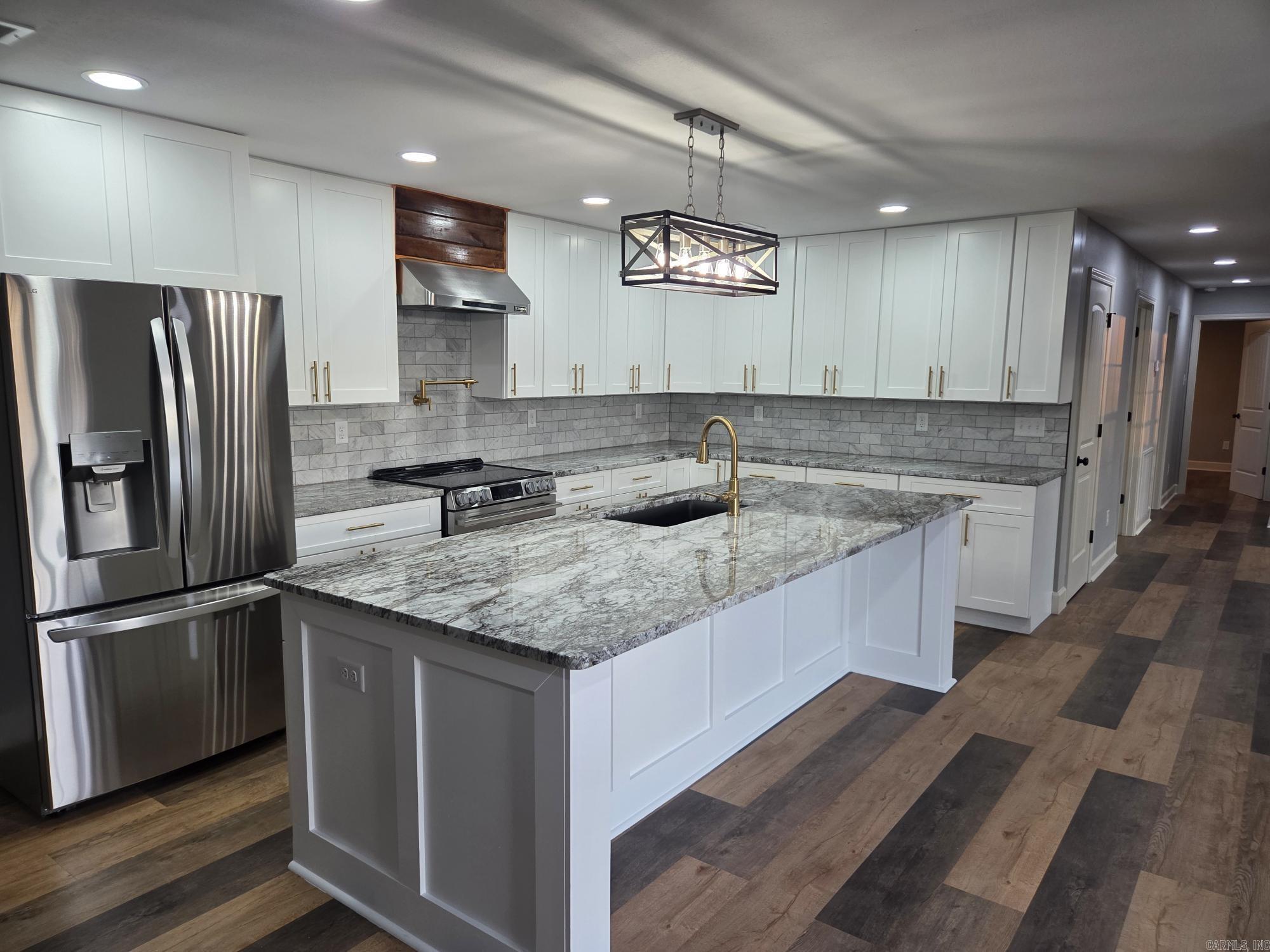 149 Meadowbrook Searcy, AR 72143