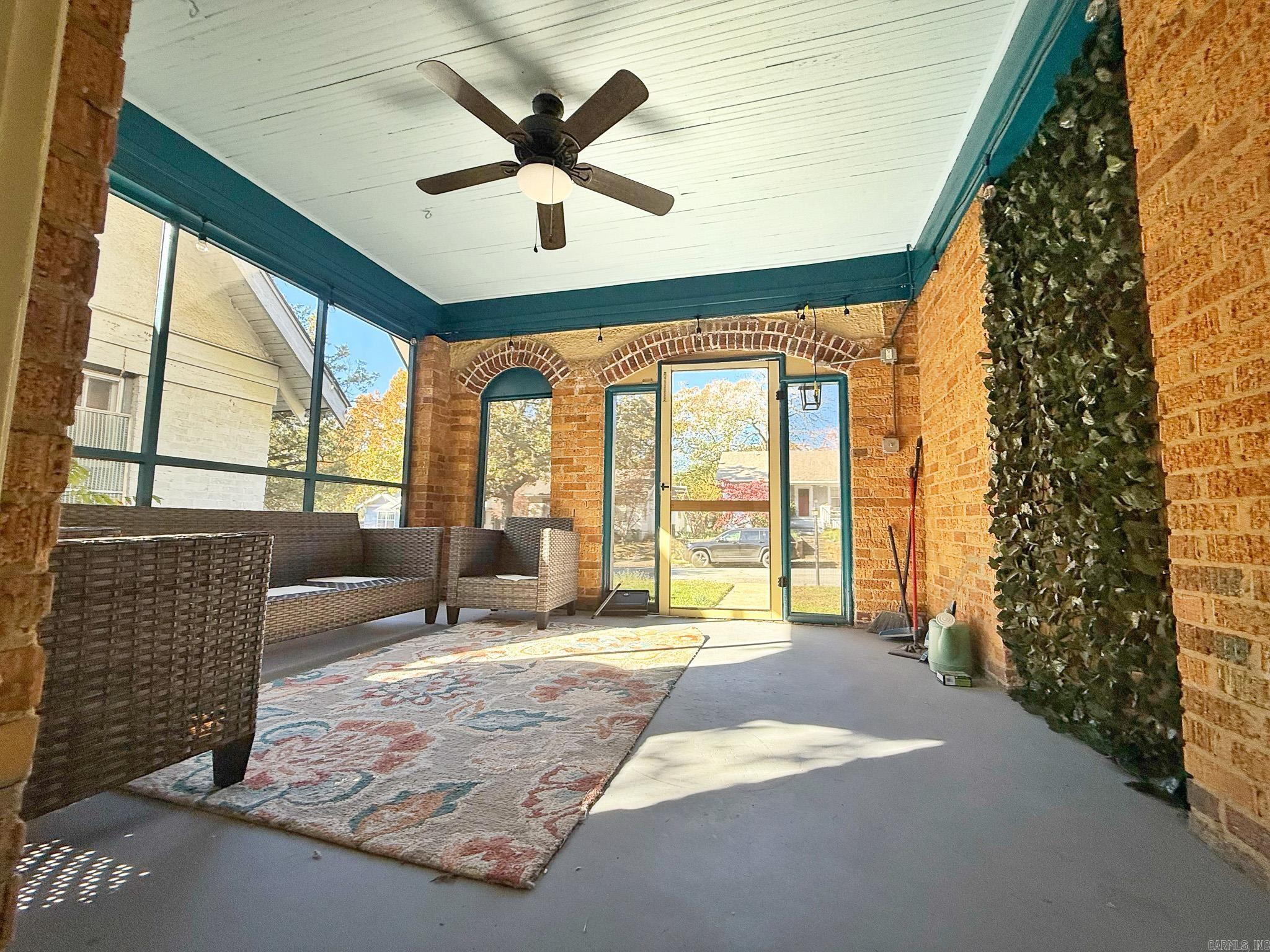 323 S Valmar  Little Rock, AR