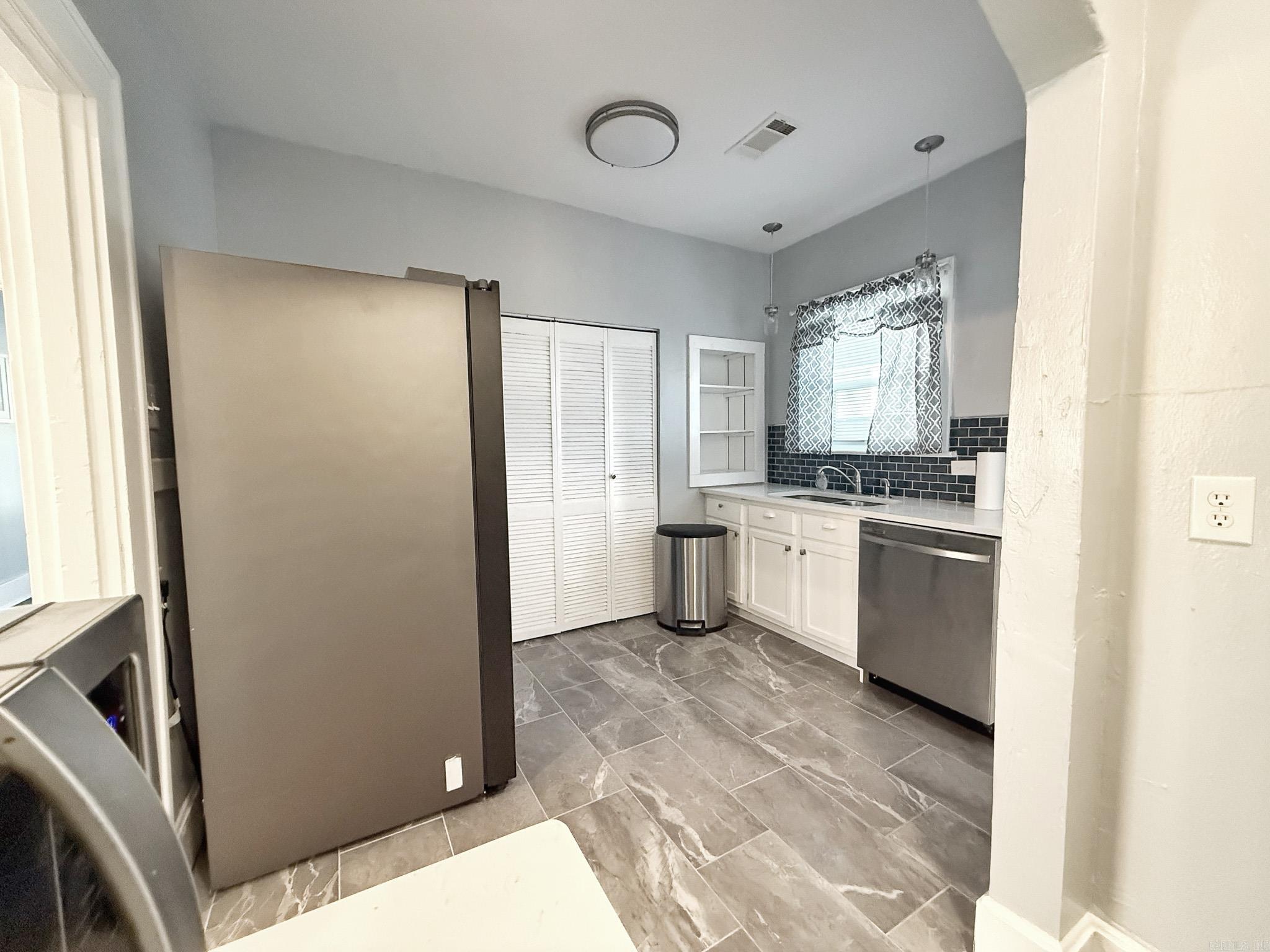 323 S Valmar  Little Rock, AR