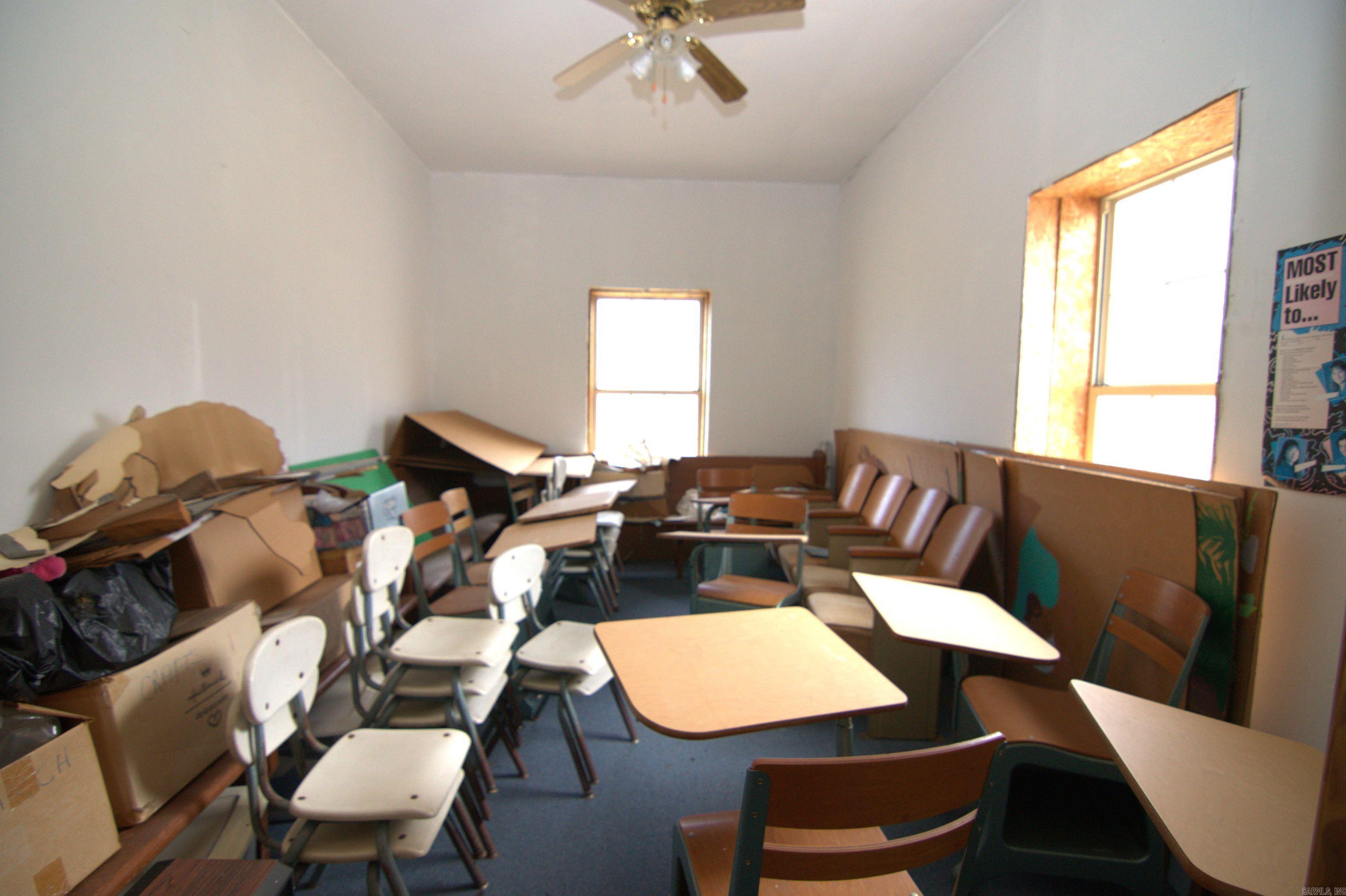 29 Beaver Creek  Roland, AR