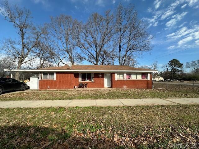 120 E Palm St  Lonoke, AR