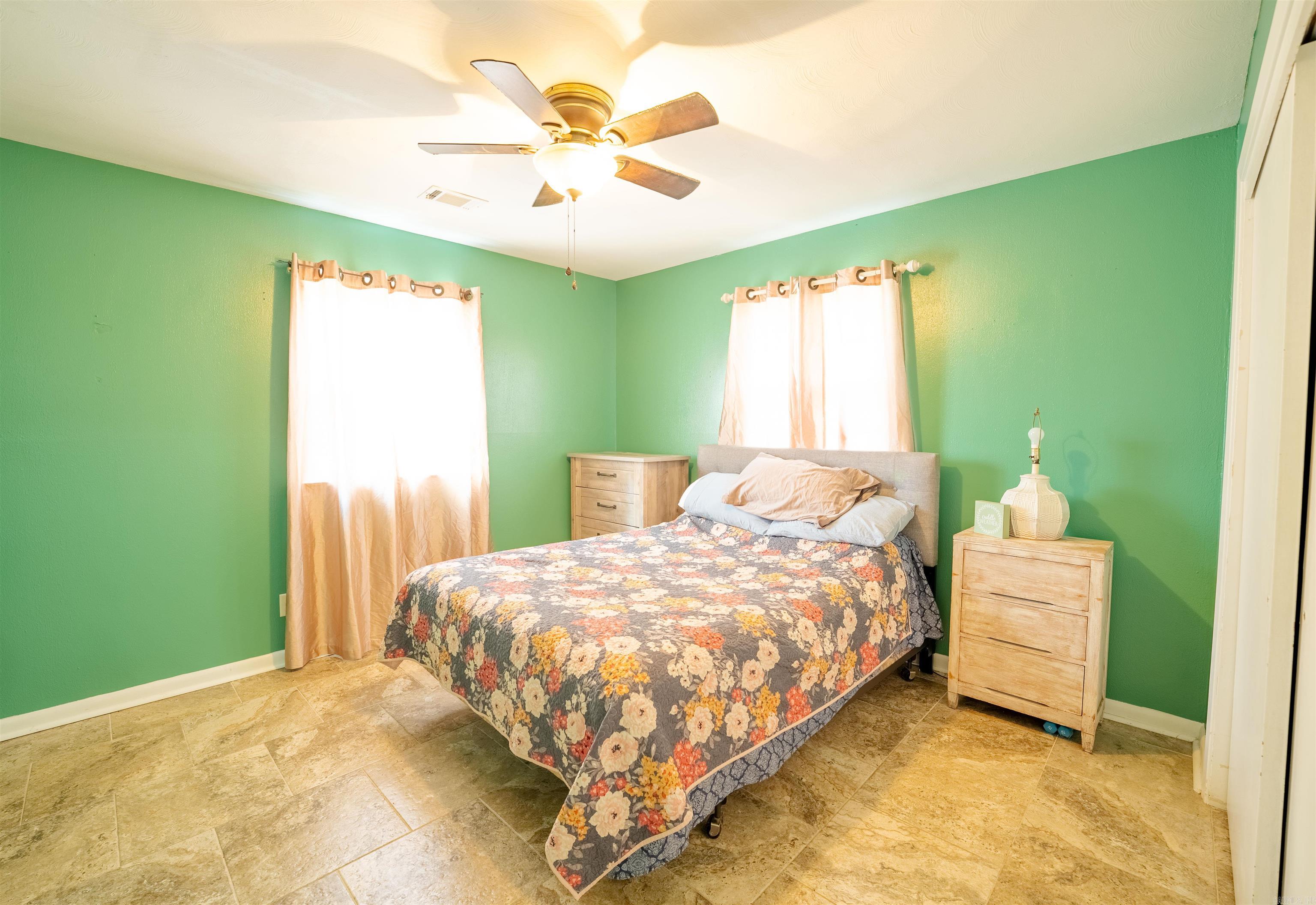 210 N Division  Donaldson, AR