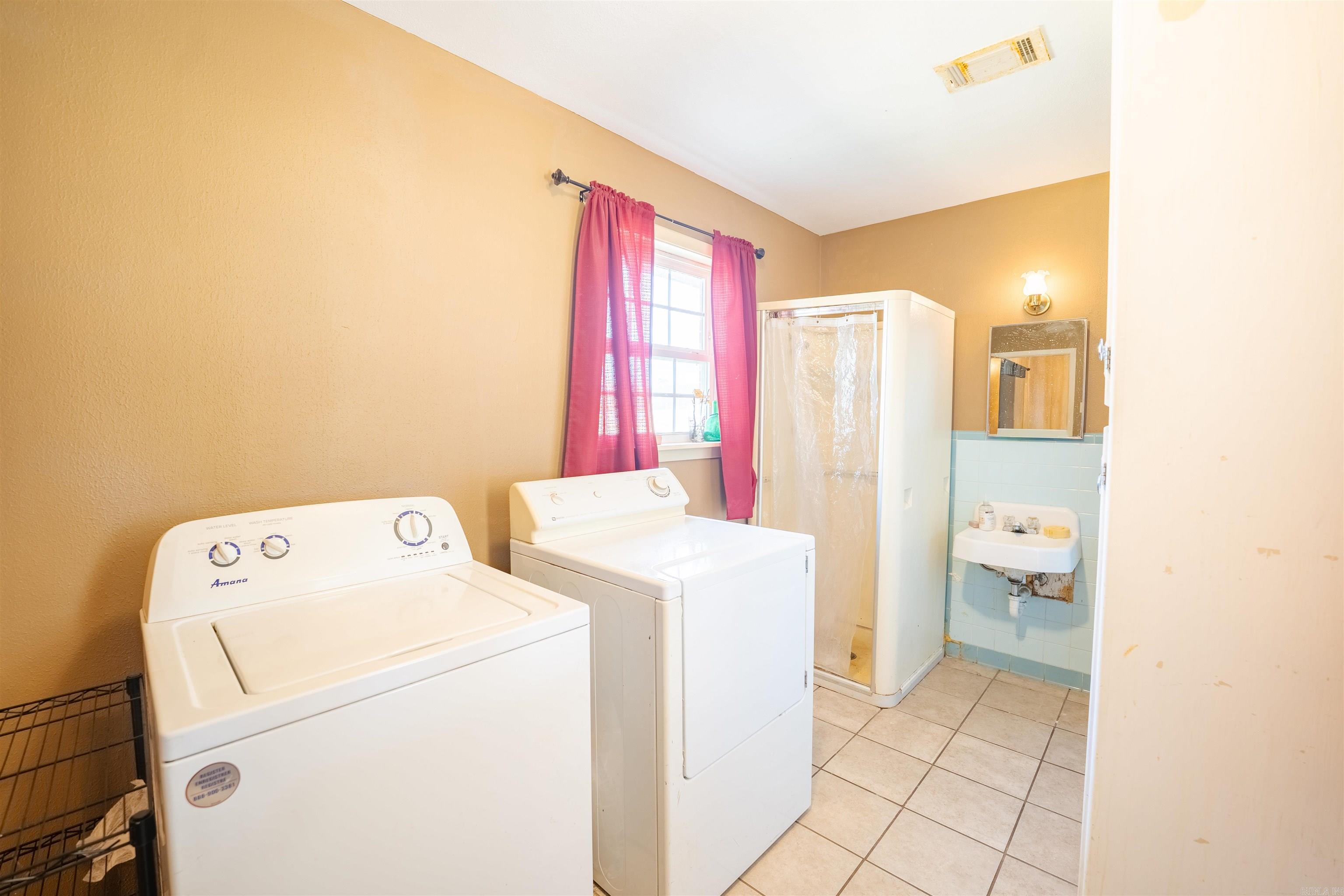 210 N Division  Donaldson, AR