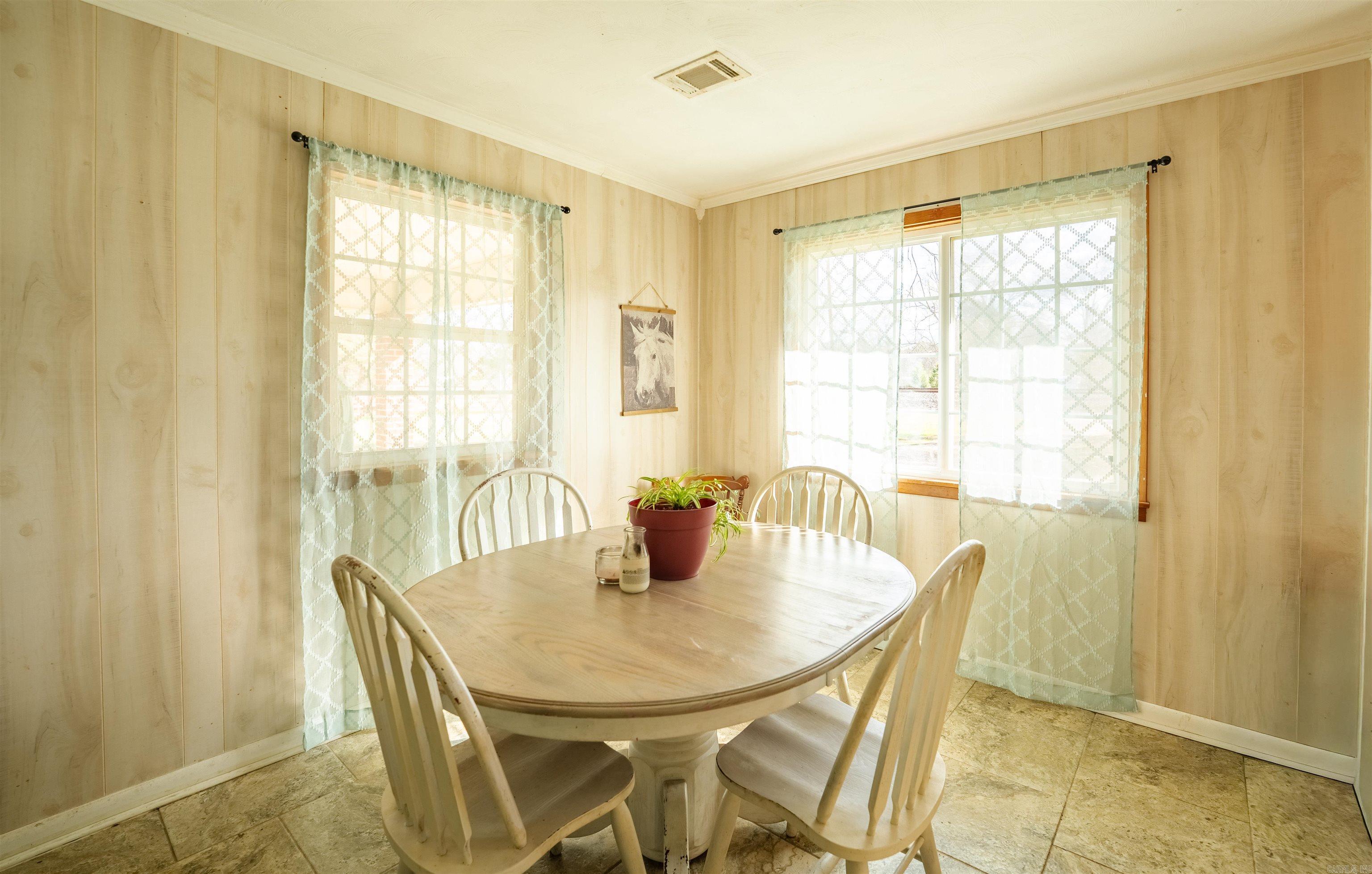 210 N Division  Donaldson, AR