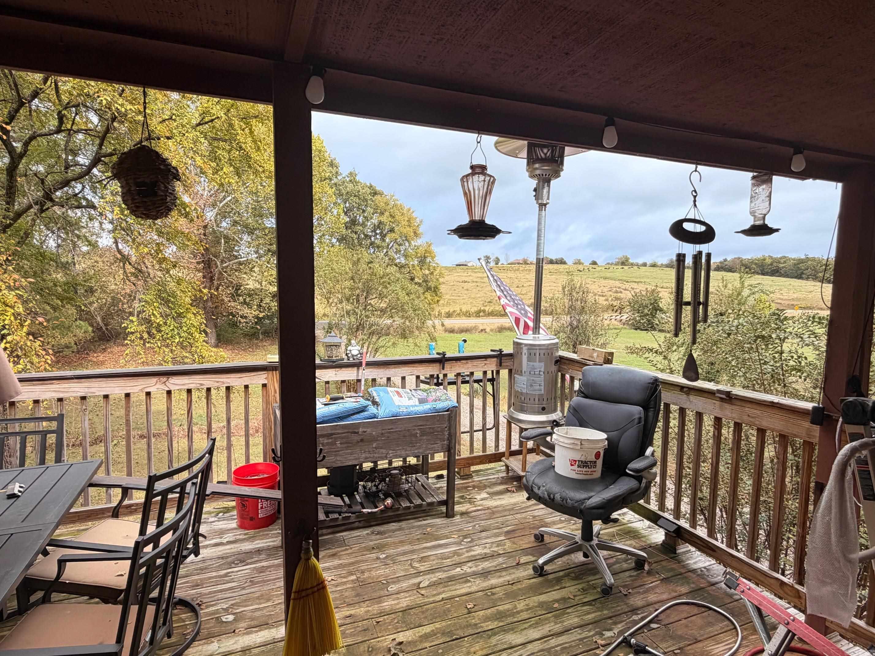 2242 County Road 3350  Clarksville, AR