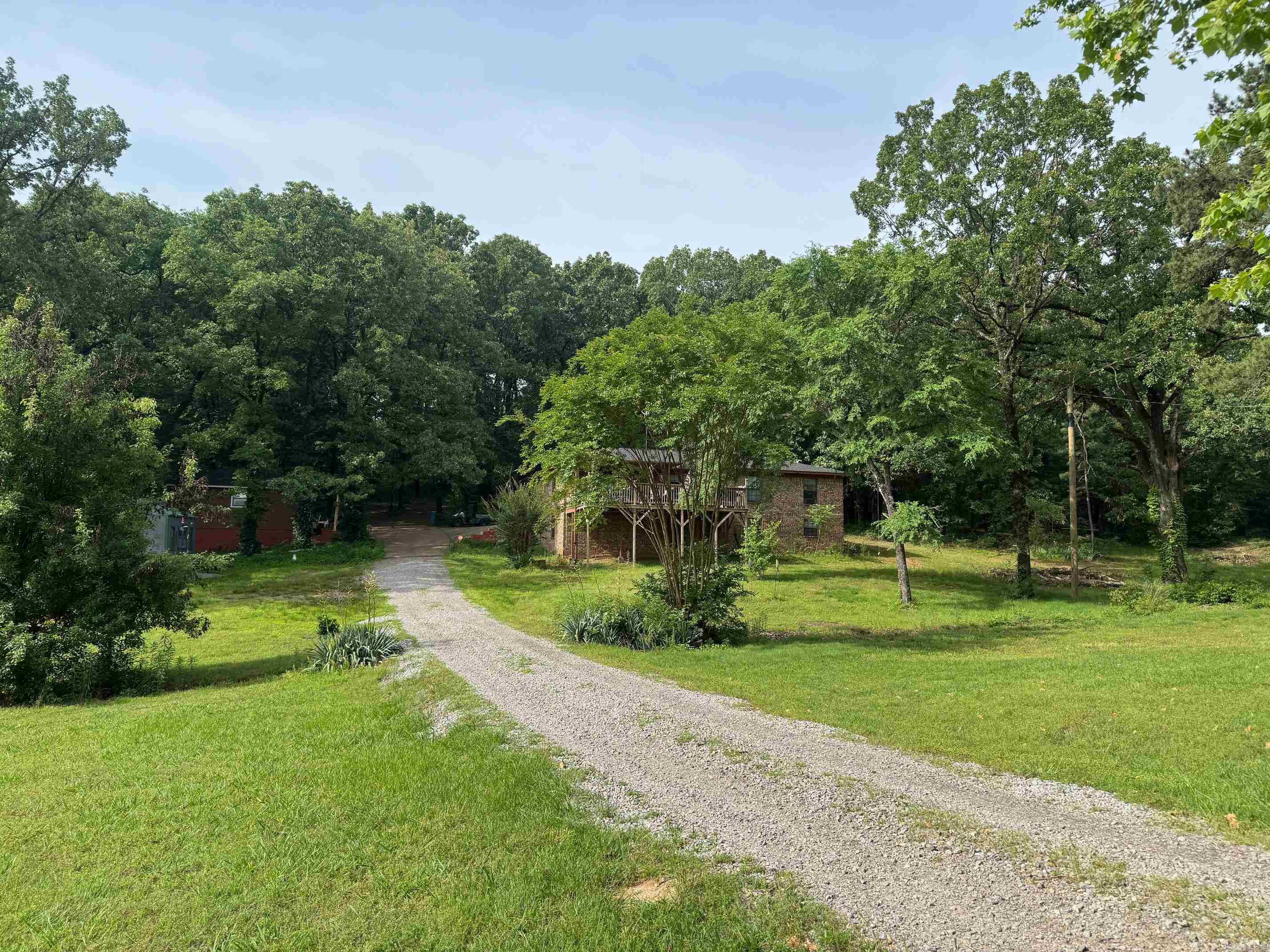 2242 County Road 3350  Clarksville, AR