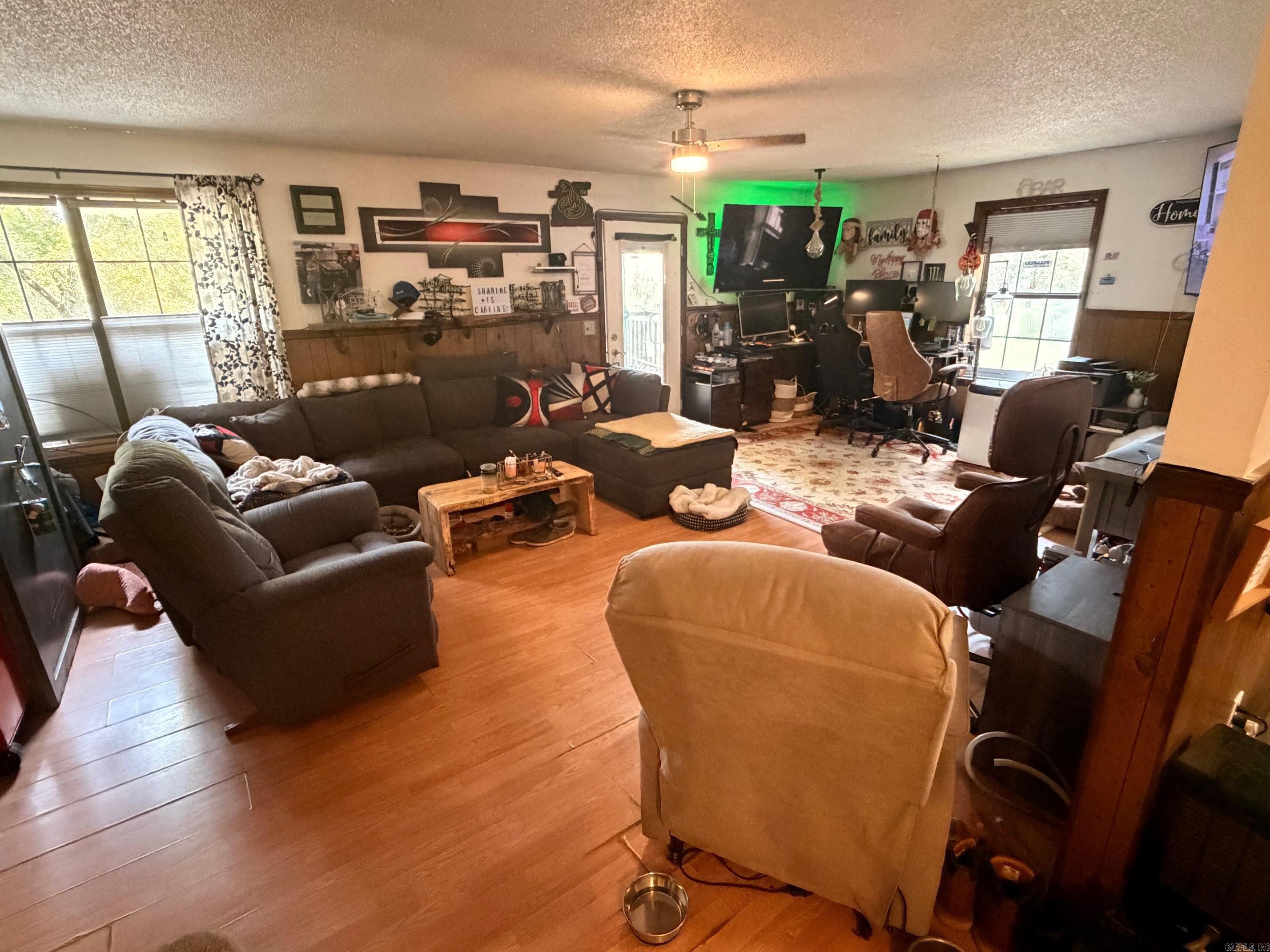 2242 County Road 3350  Clarksville, AR